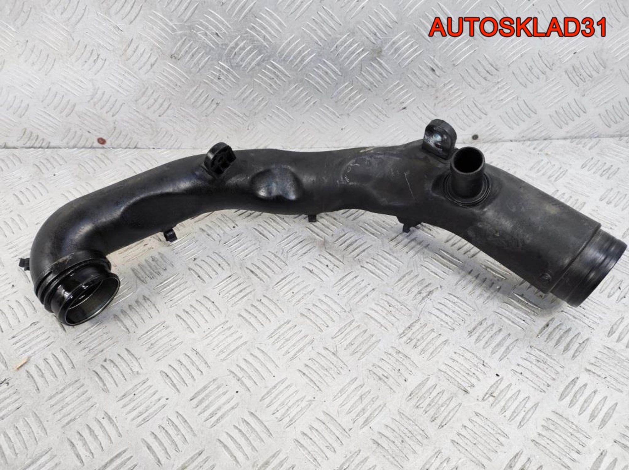 Патрубок интеркулера VW Caddy 3 1.9 BJB 1K0129654S, 2100 рублей, Дубовое