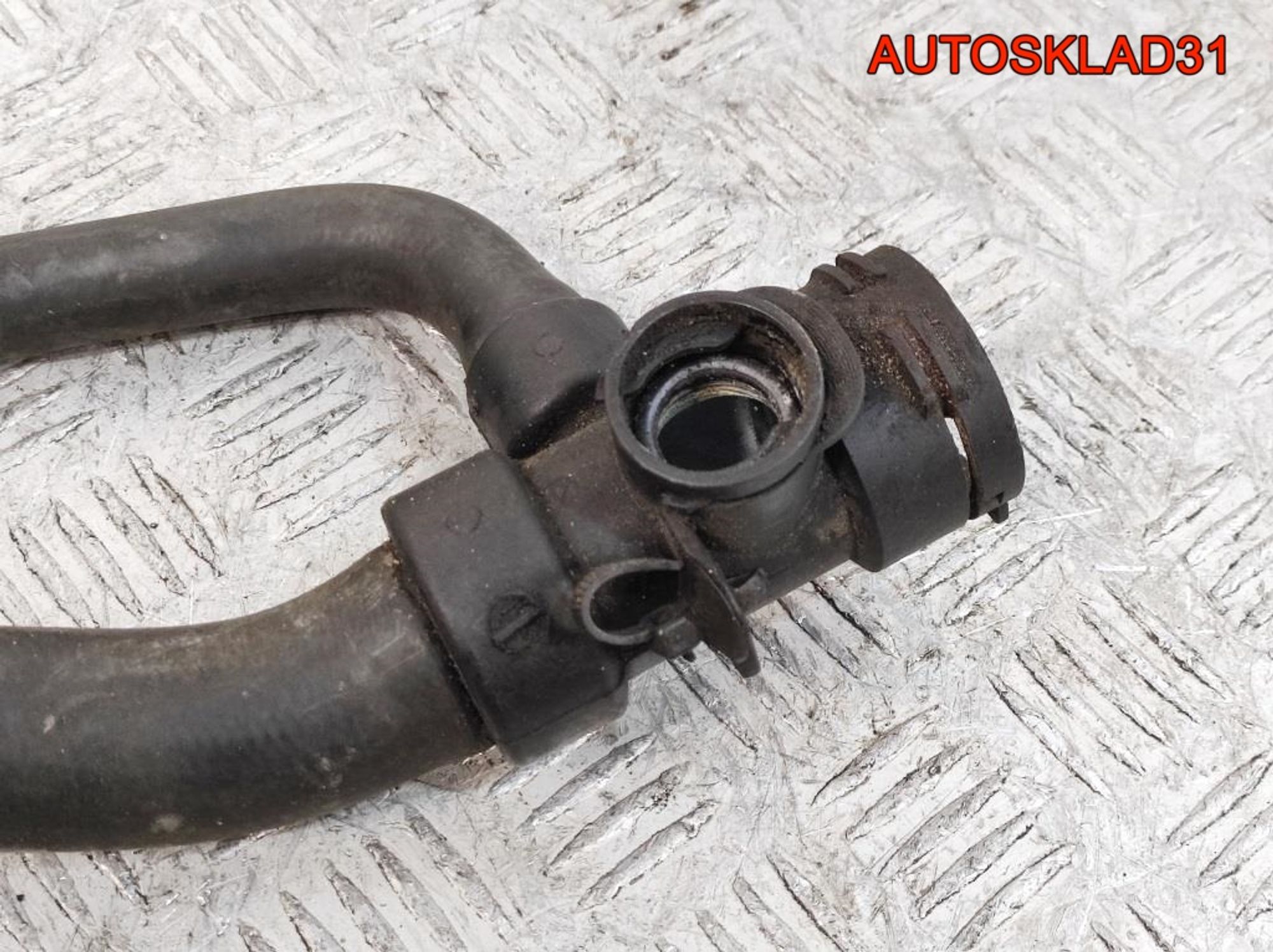 Патрубок радиатора VW Passat B5+ 1,9 Дизель 8D0121049H, 1500 рублей, Дубовое