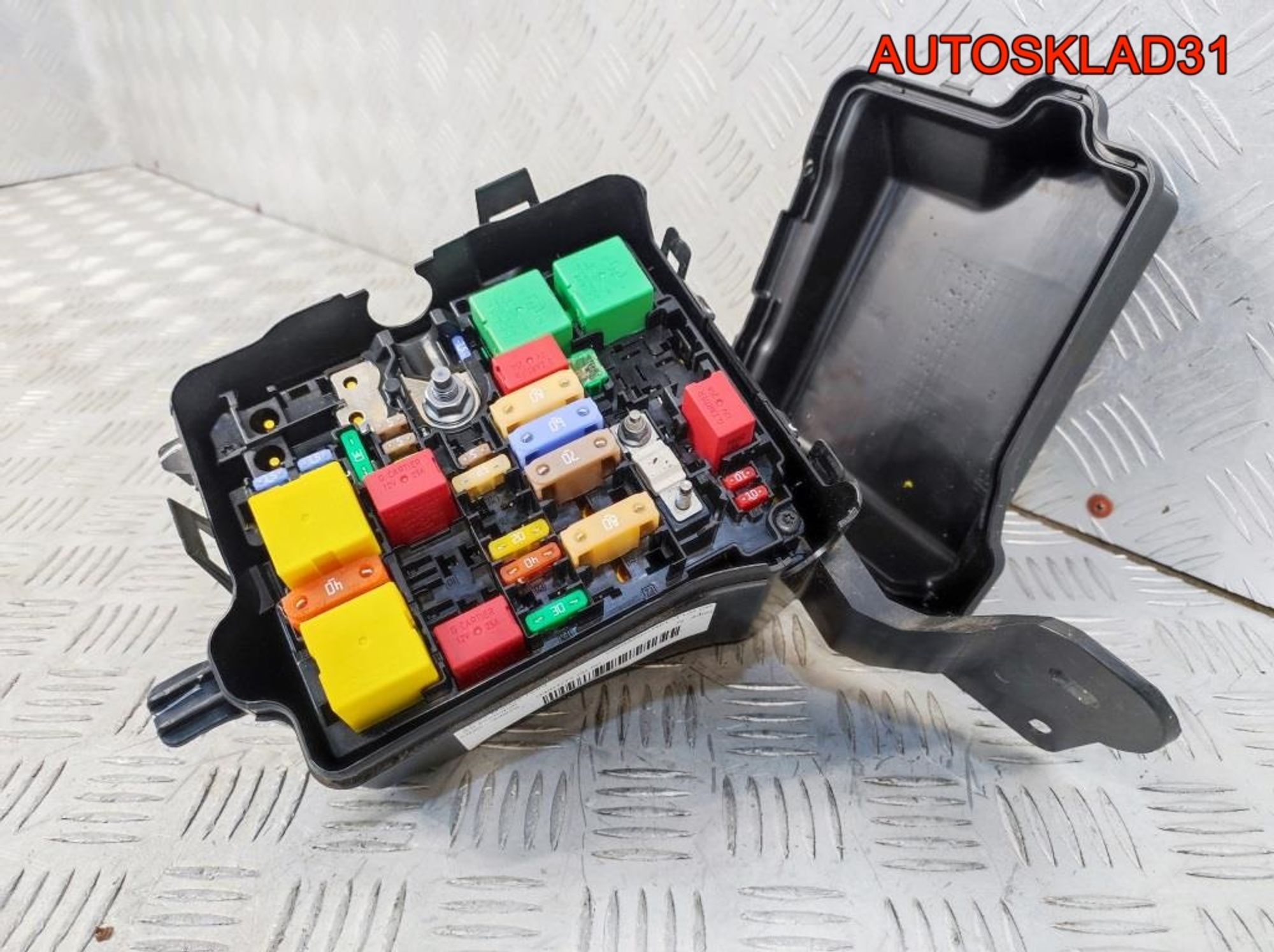 Блок предохранителей Peugeot 208 453394401, 2100 рублей, Дубовое