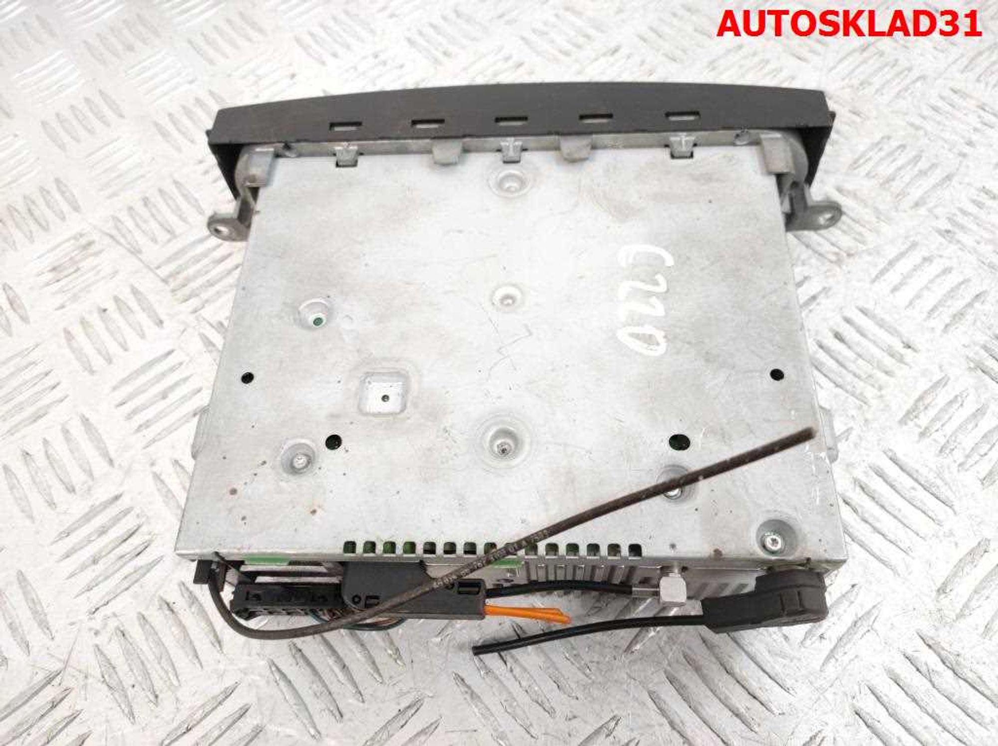 Магнитола Mercedes Benz W203 A2038204685, 2500 рублей, Дубовое