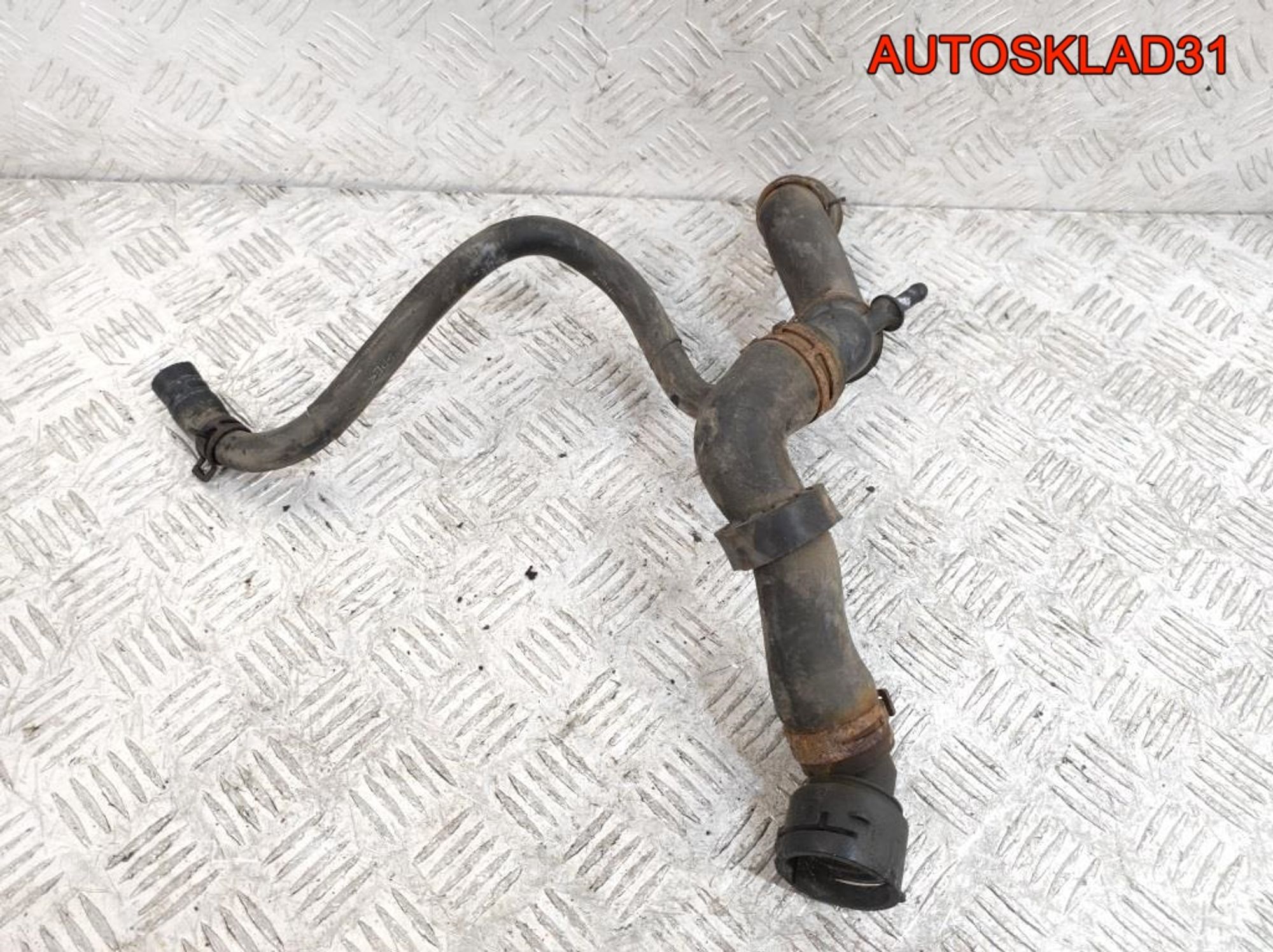 Патрубок радиатора VW Sharan 1,9 Дизель 7M3122101D, 2500 рублей, Дубовое