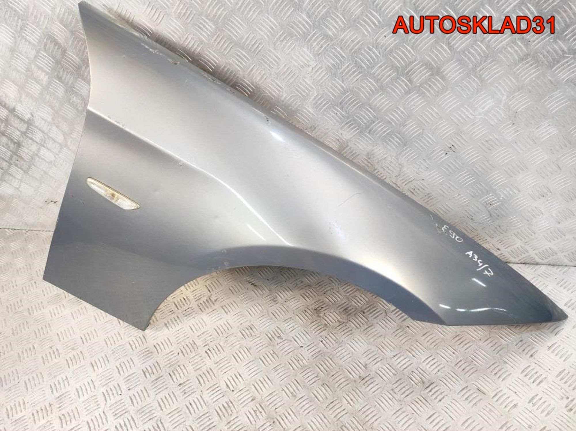 Крыло переднее правое BMW E90 41357135680, 8100 рублей, Дубовое