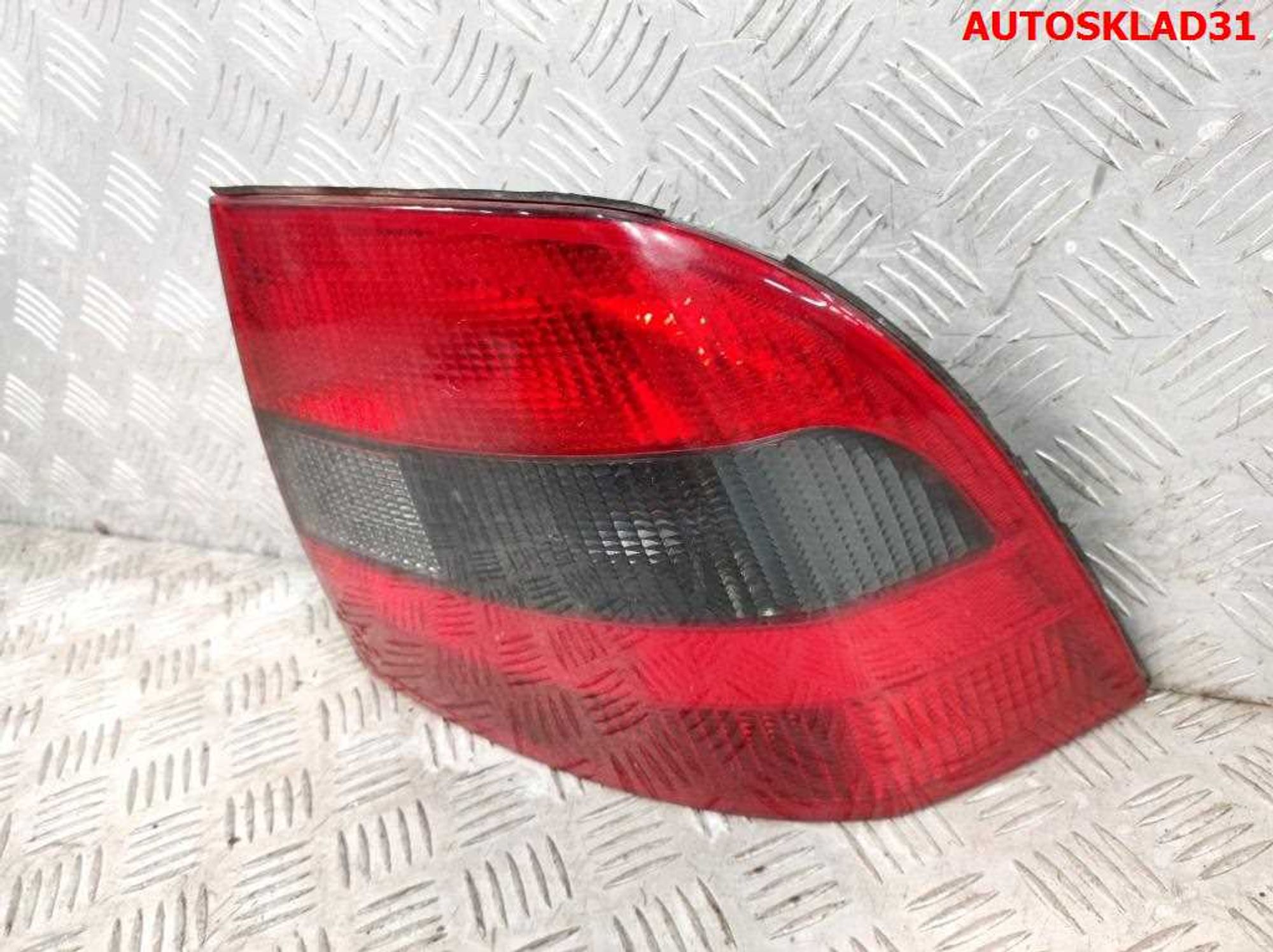 Фонарь задний правый Opel Vectra B Седан 37360748 Дорест, 1500 рублей, Дубовое