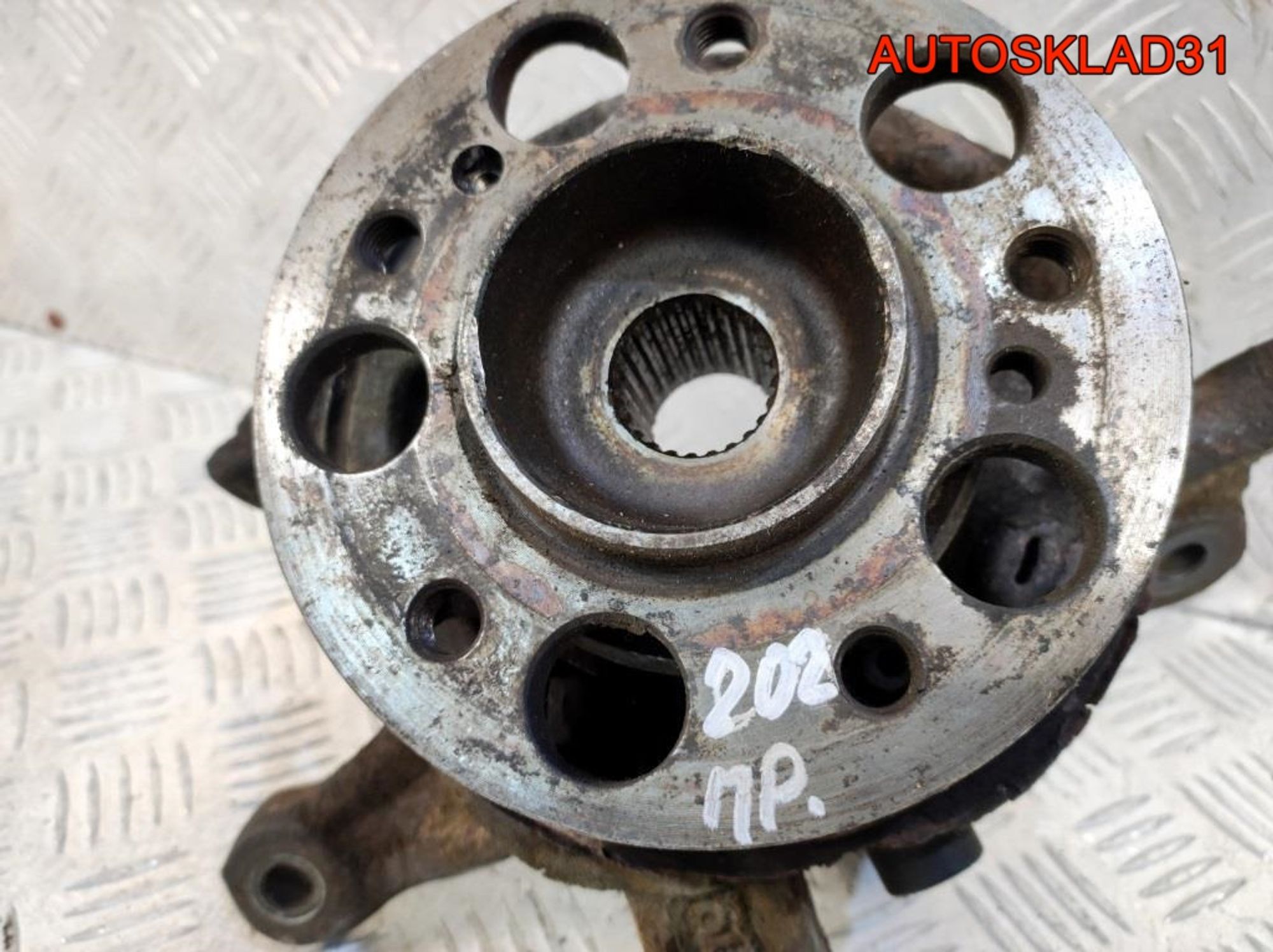 Кулак поворотный задний правый MercedesBenz W202, 2900 рублей, Дубовое