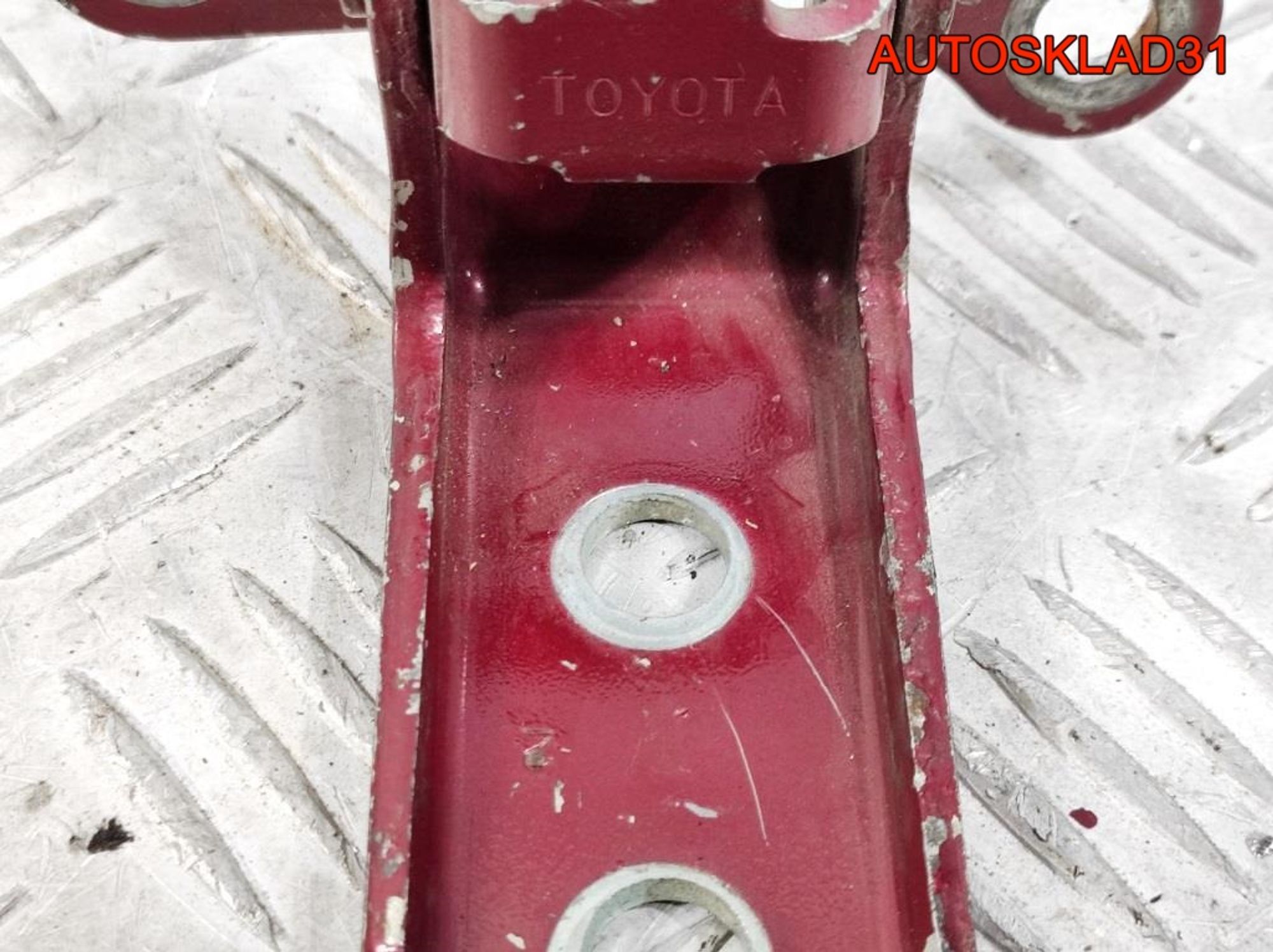 Петля двери задней левой нижняя Toyota Avensis 2, 500 рублей, Дубовое