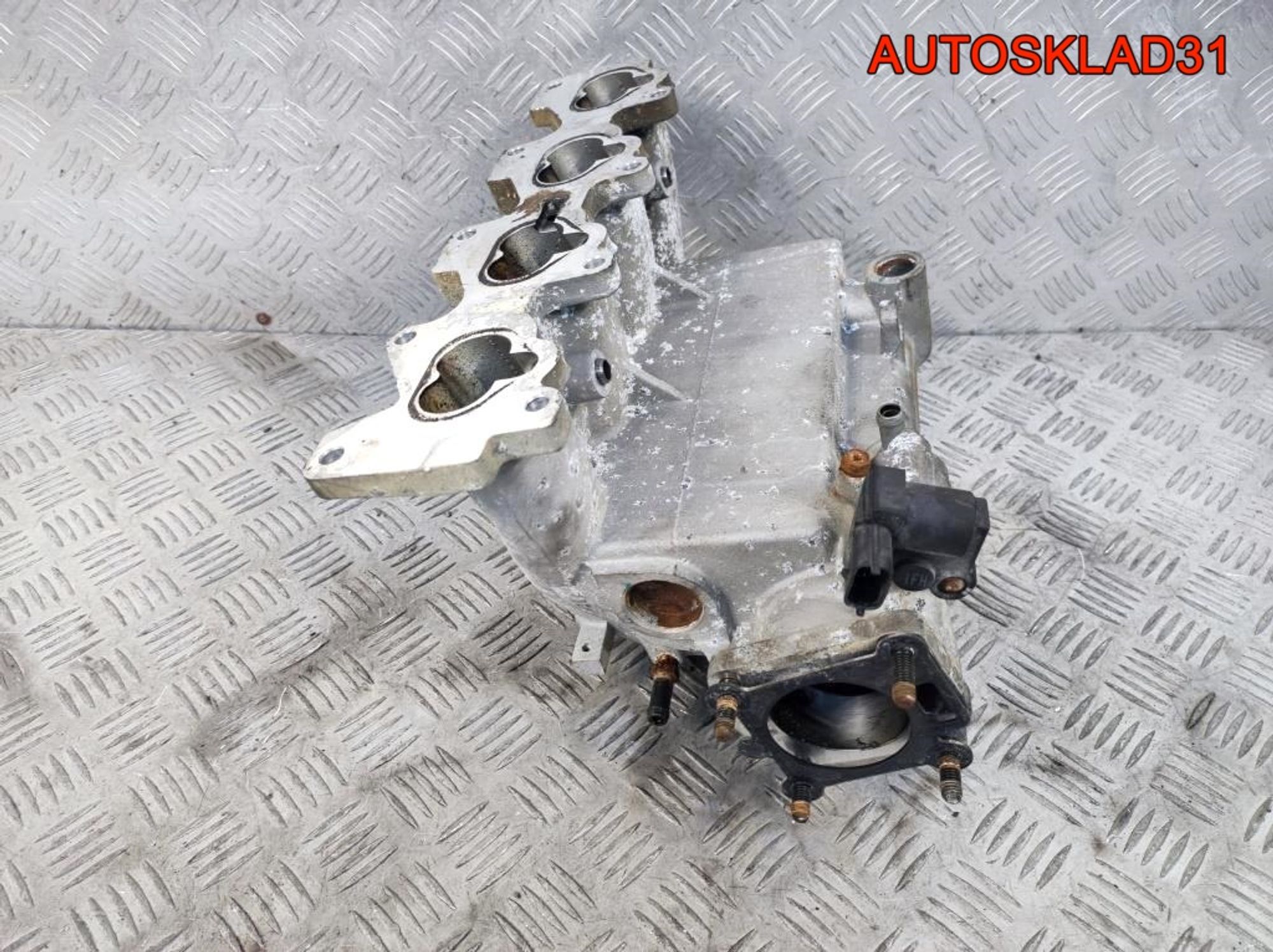 Коллектор впускной Hyundai Elantra 4 2.0 G4GC, 900 рублей, Дубовое