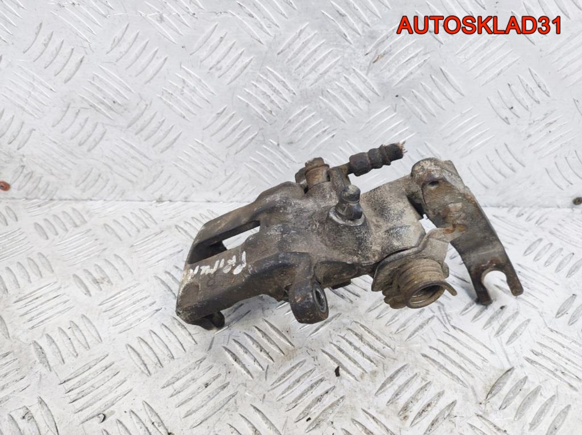 Суппорт тормозной задний правый Nissan Primera P11, 2100 рублей, Дубовое