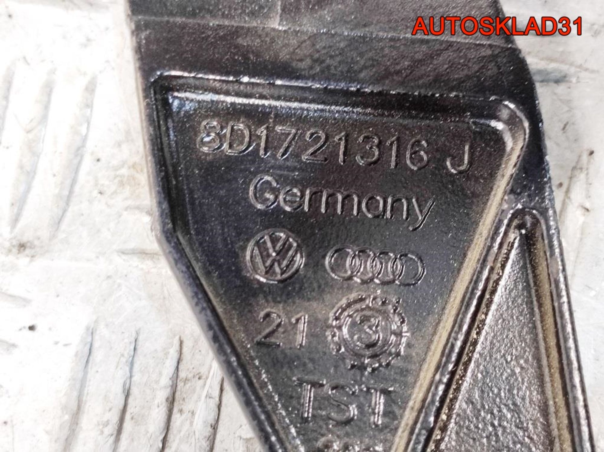 Блок педалей МКПП VW Passat B5 8D1721117P, 3600 рублей, Дубовое