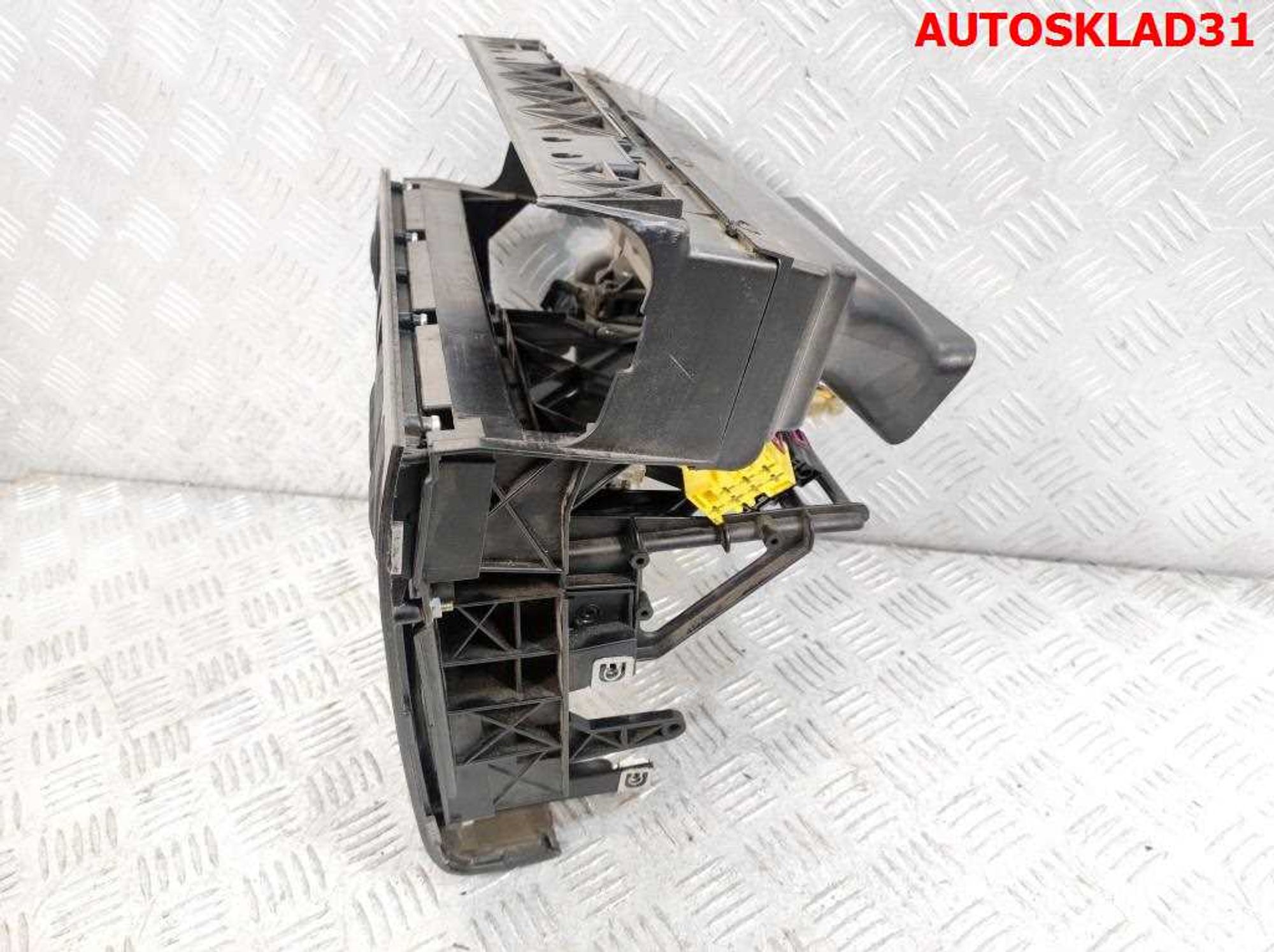 Рамка магнитолы Audi A8 D2 4D0857007C, 2000 рублей, Дубовое