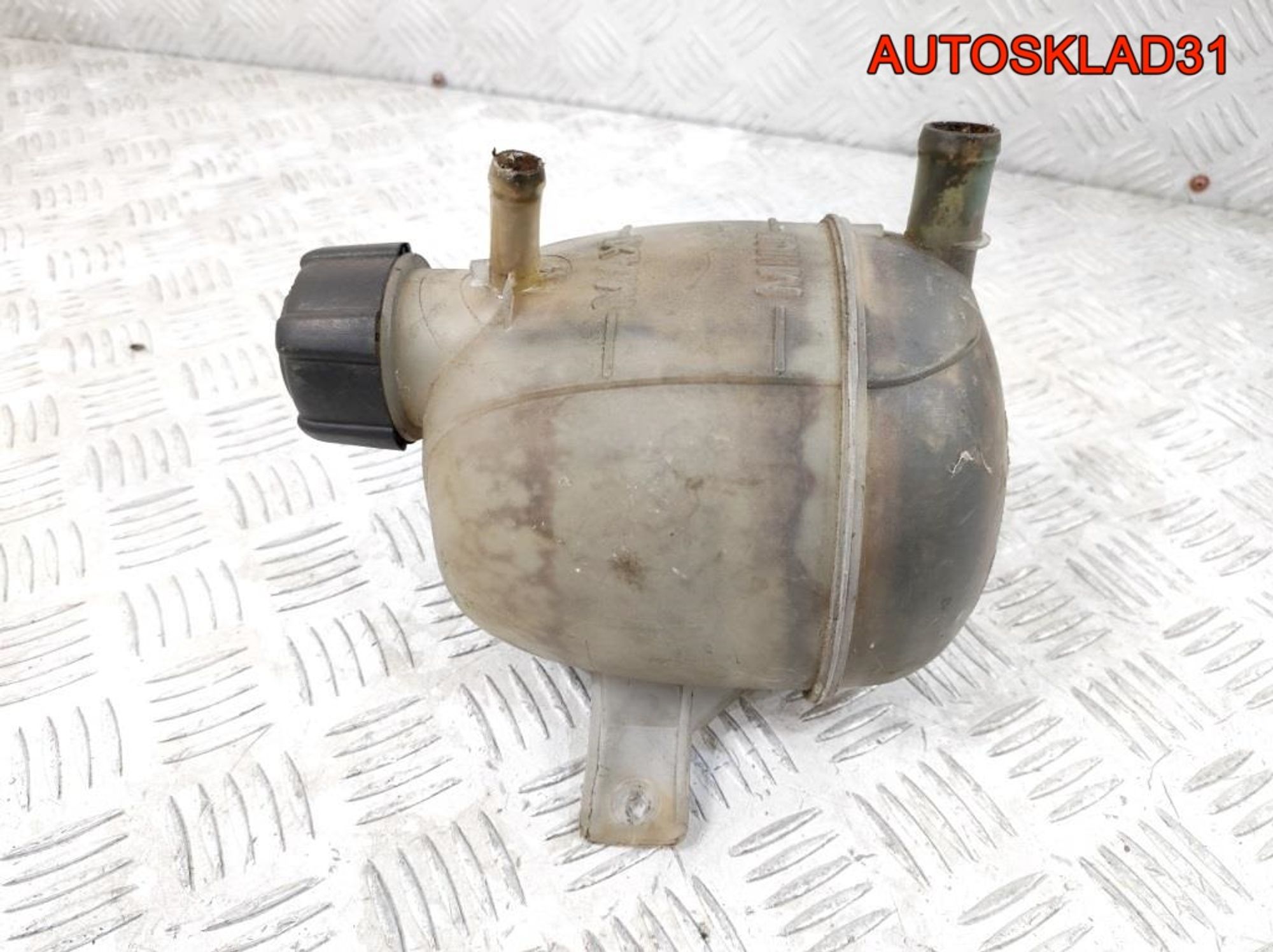 Бачок расширительный Renault Sandero 1 8200766826, 600 рублей, Дубовое