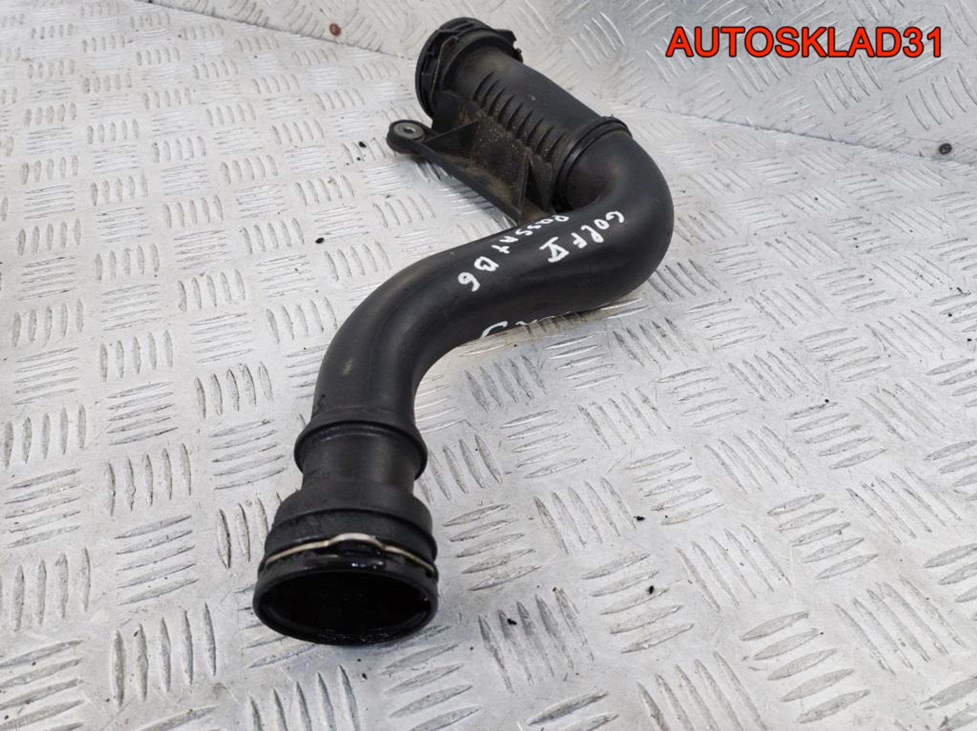 Патрубок интеркулера VW Passat B6 1K0145762S, 1700 рублей, Дубовое
