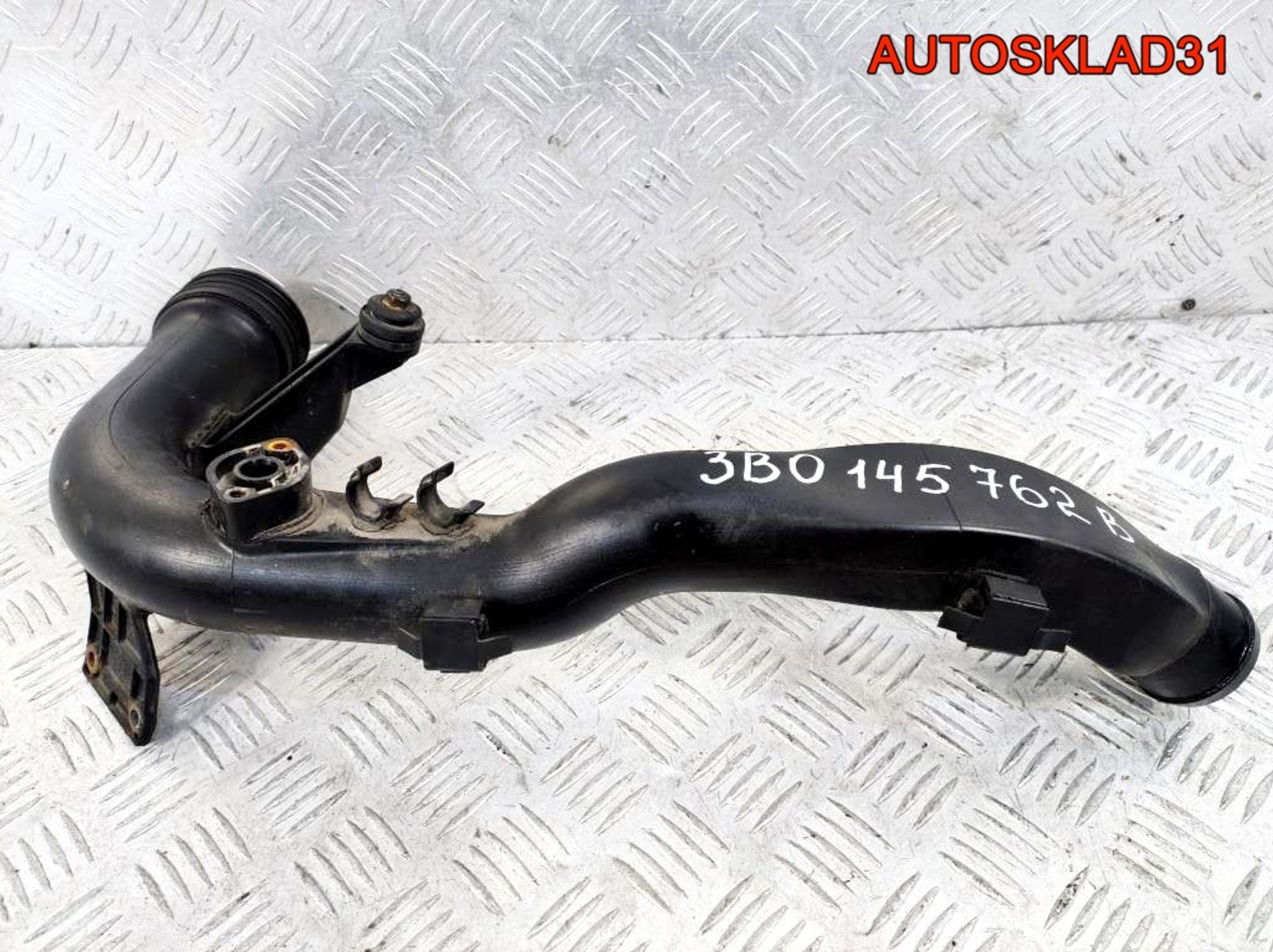 Патрубок интеркулера Audi A4 B6 1.9 AVF 3B0145762B, 900 рублей, Дубовое