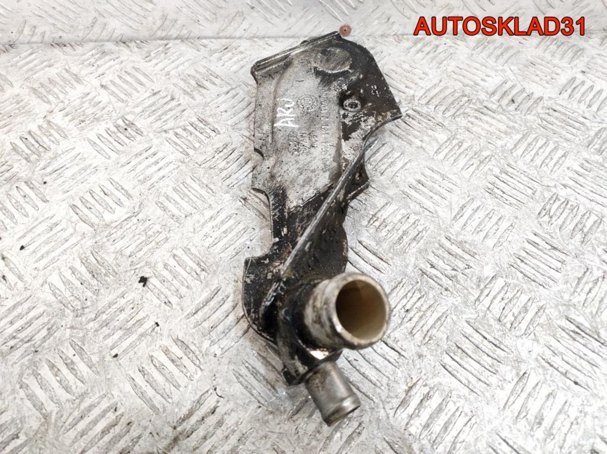 Корпус термостата Audi A6 C5 2,4 ARJ Бензин 078121121J, 10000 рублей, Дубовое