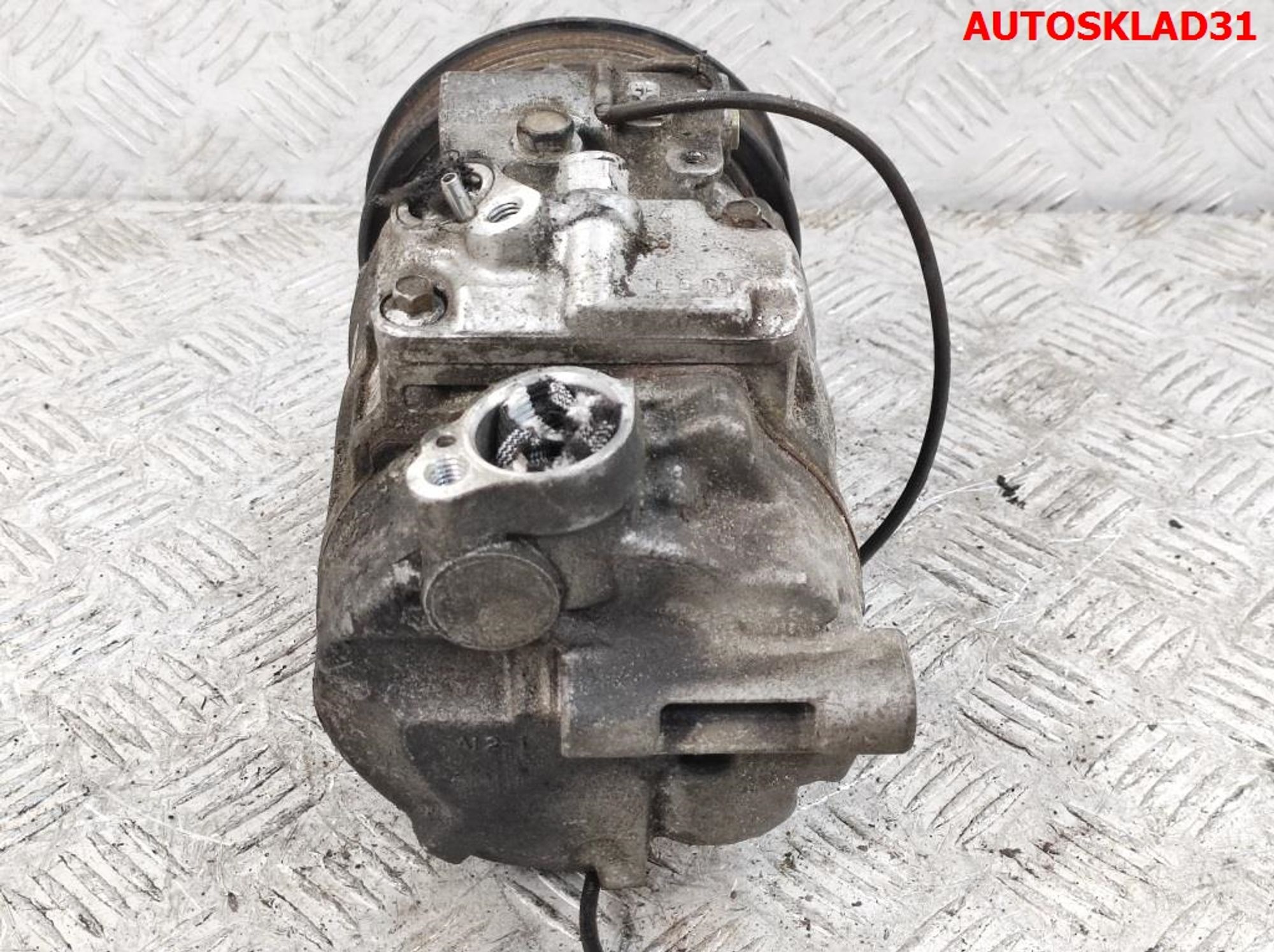 Компрессор кондиционера Audi A6 C5 ARJ 4B0260805B, 7000 рублей, Дубовое