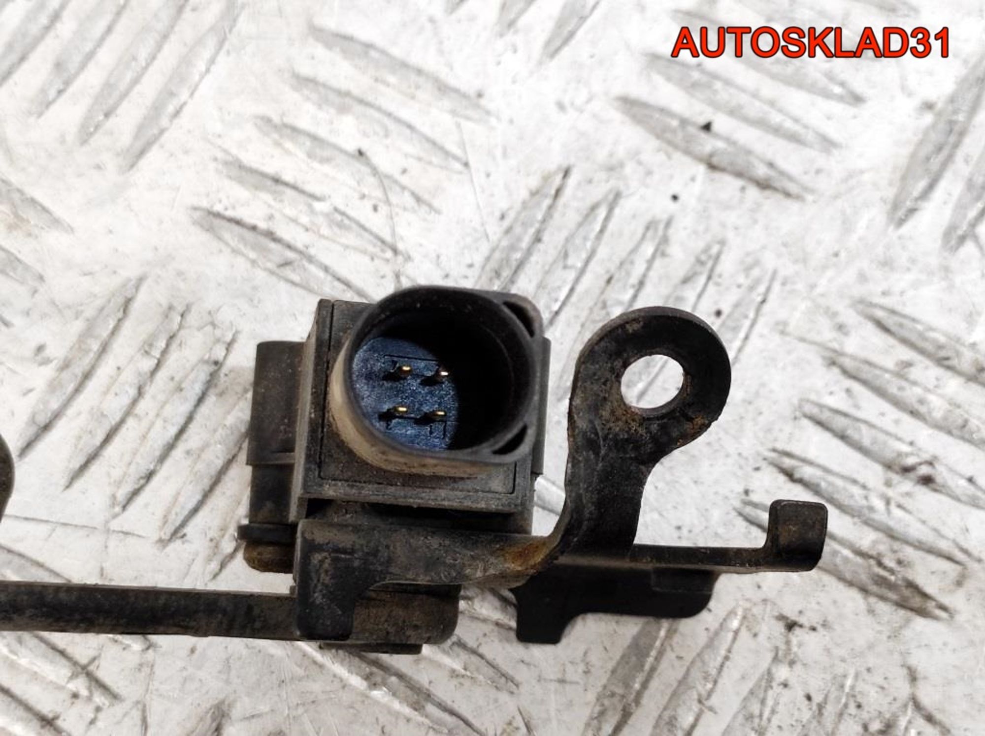 Датчик дорожного просвета A6 C7 4G 4H0941285, 3000 рублей, Дубовое