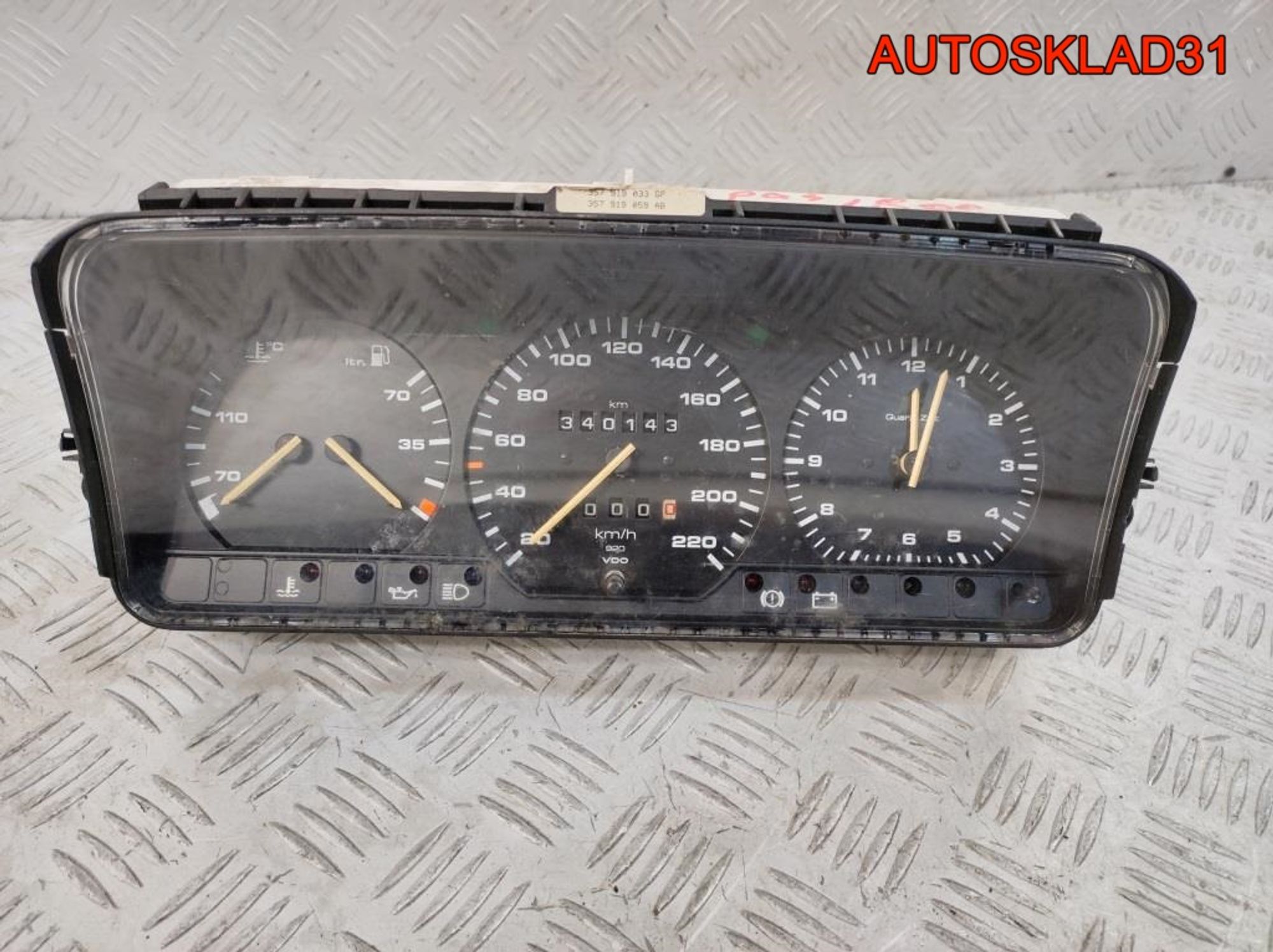 Панель приборов VW Passat B3 357919033GP Бензин, 12000 рублей, Дубовое