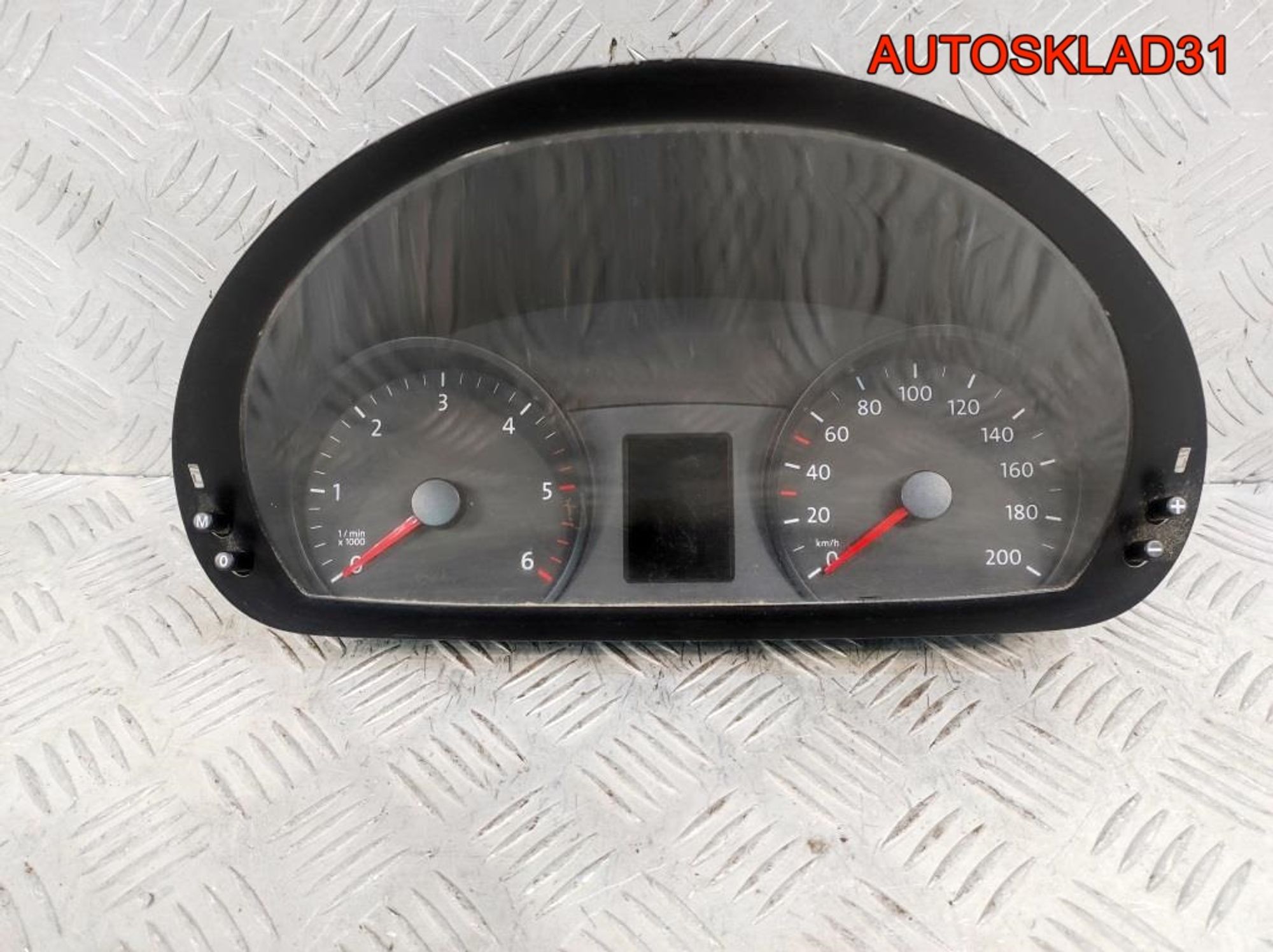 Панель приборов VW Crafter 2E0920846C Дизель, 4500 рублей, Дубовое