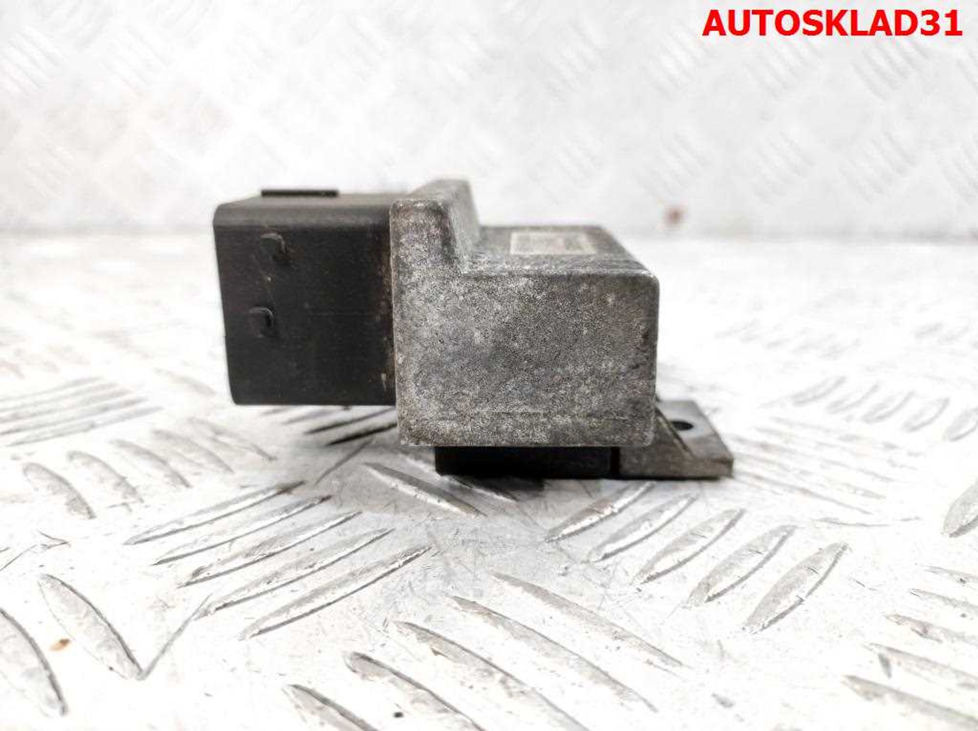 Реле свечей накаливания Renault Megane 2 1,5 K9K 110678071R, 4000 рублей, Дубовое
