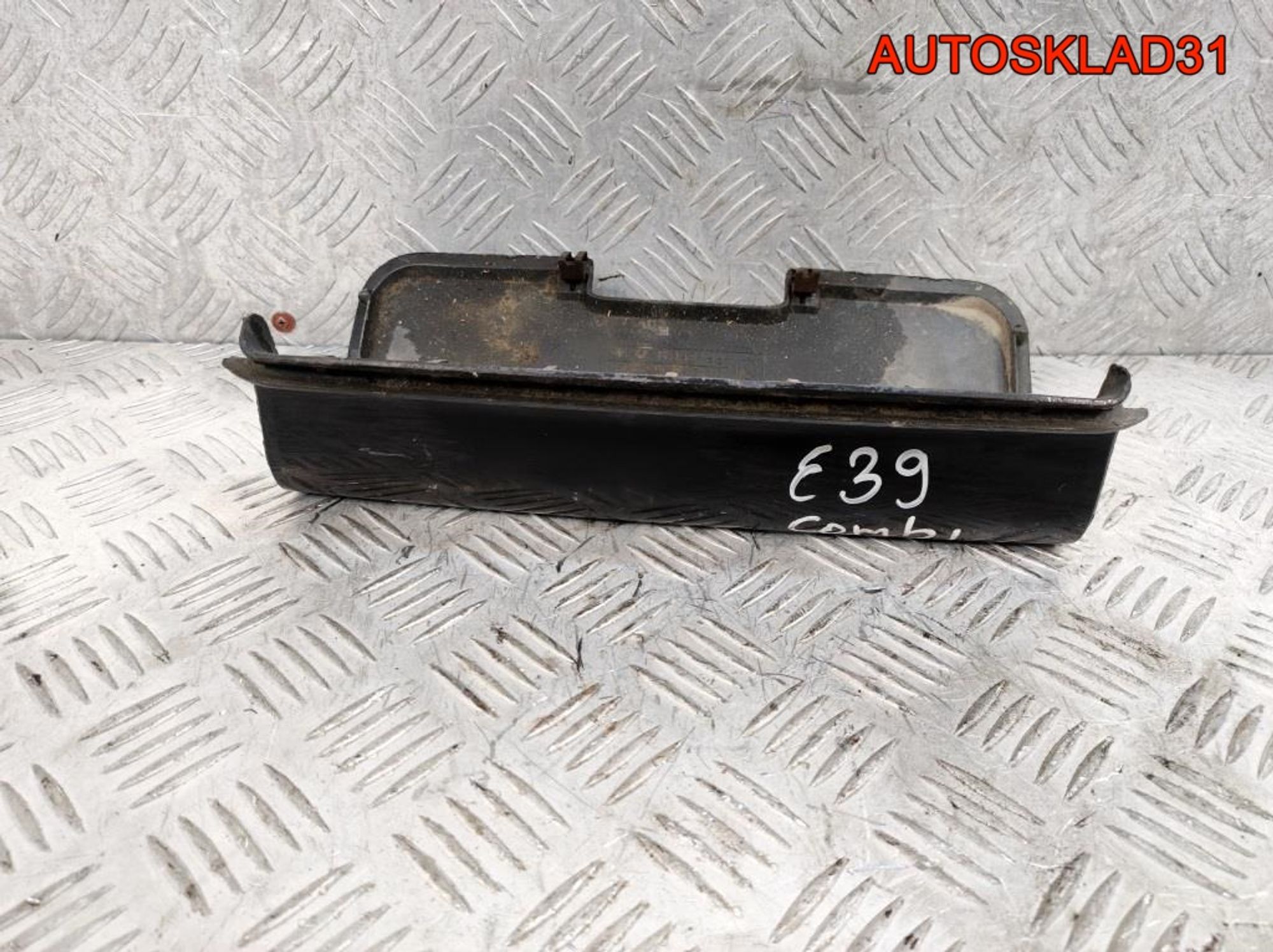 Заглушка бампера BMW E39 51128165099 Универсал, 1100 рублей, Дубовое