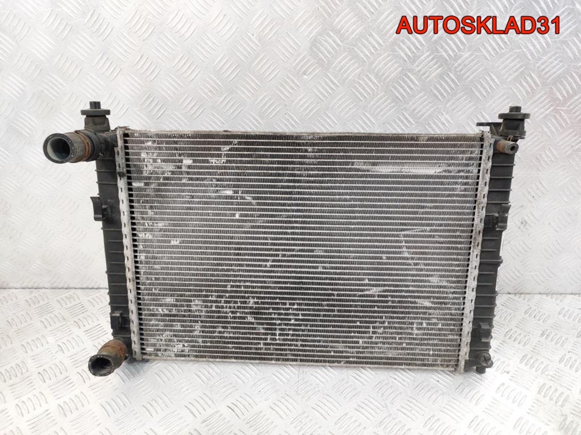 Радиатор основной Ford Fiesta 5 1,4 Дизель 2S6H8C342AE, 2000 рублей, Дубовое