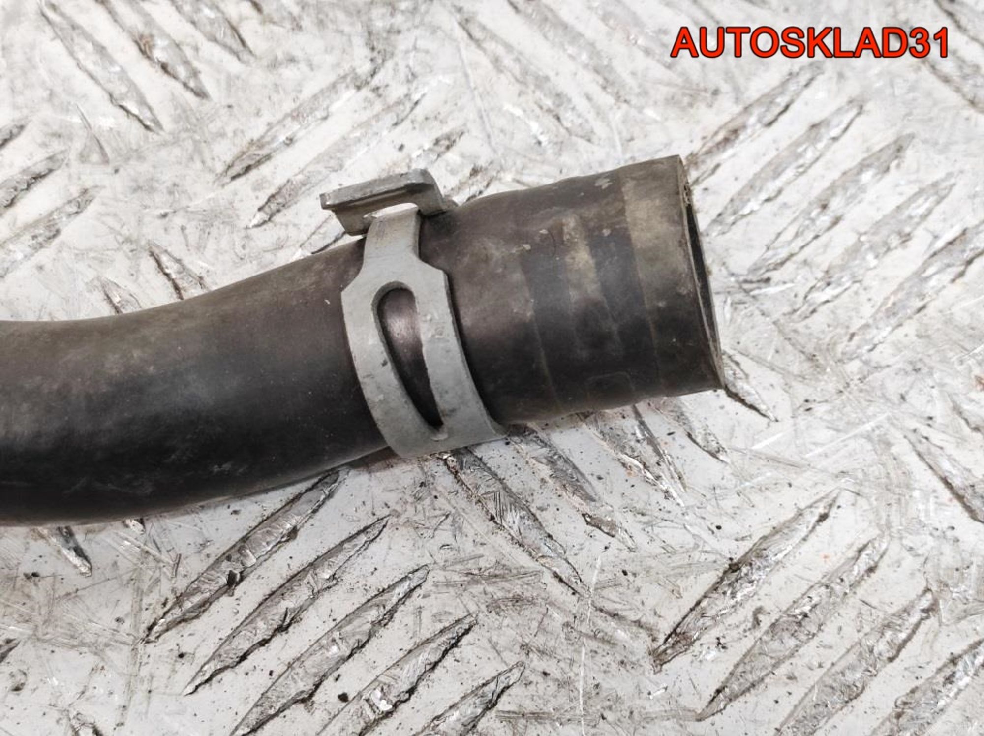 Патрубок системы охлаждения VW Passat B6 2,0 Дизель 3C0121156BD, 1200 рублей, Дубовое