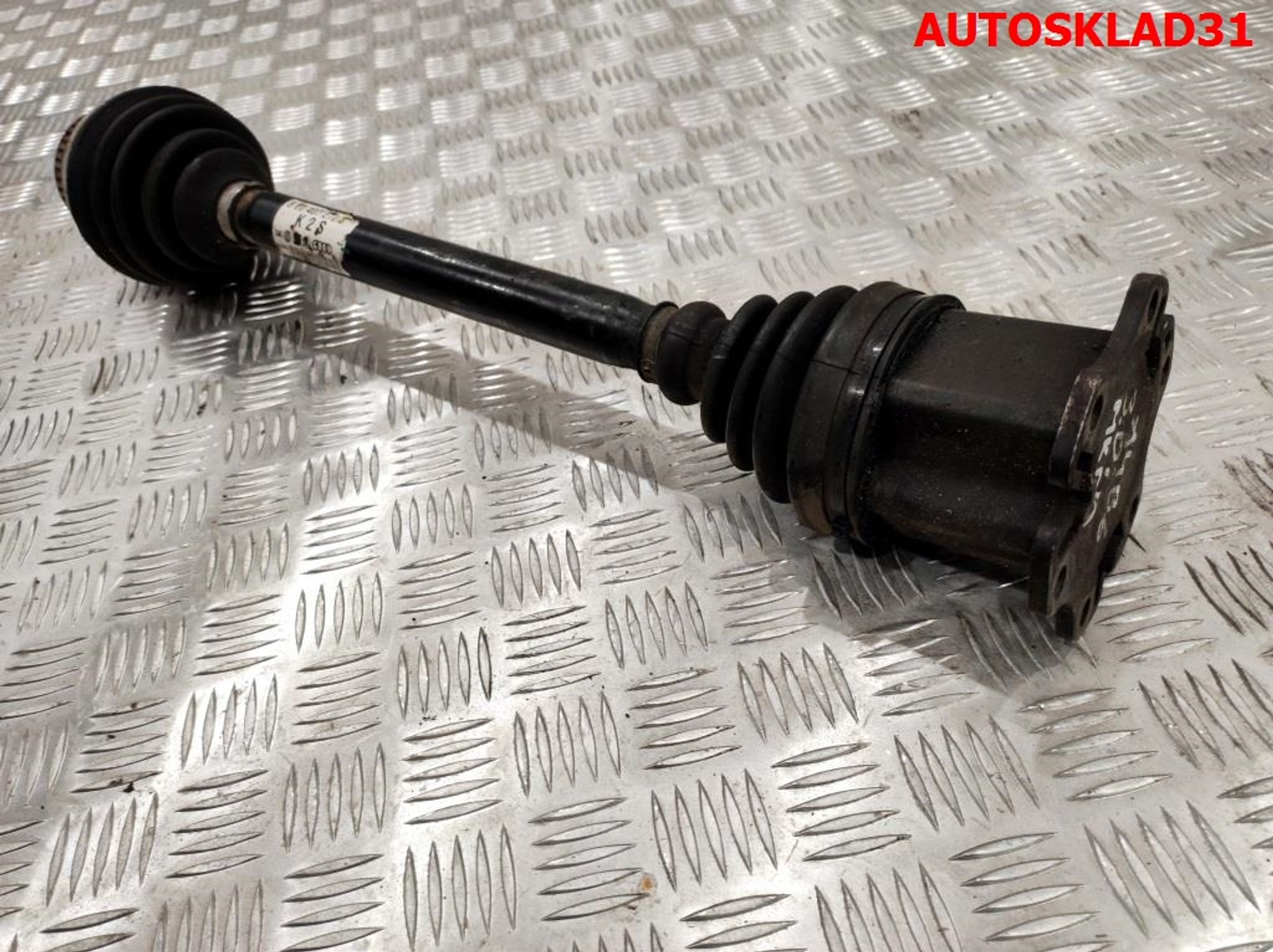 Полуось передняя правая Audi A4 B6 8E0407272S 3,0 Бензин МКПП, 5000 рублей, Дубовое