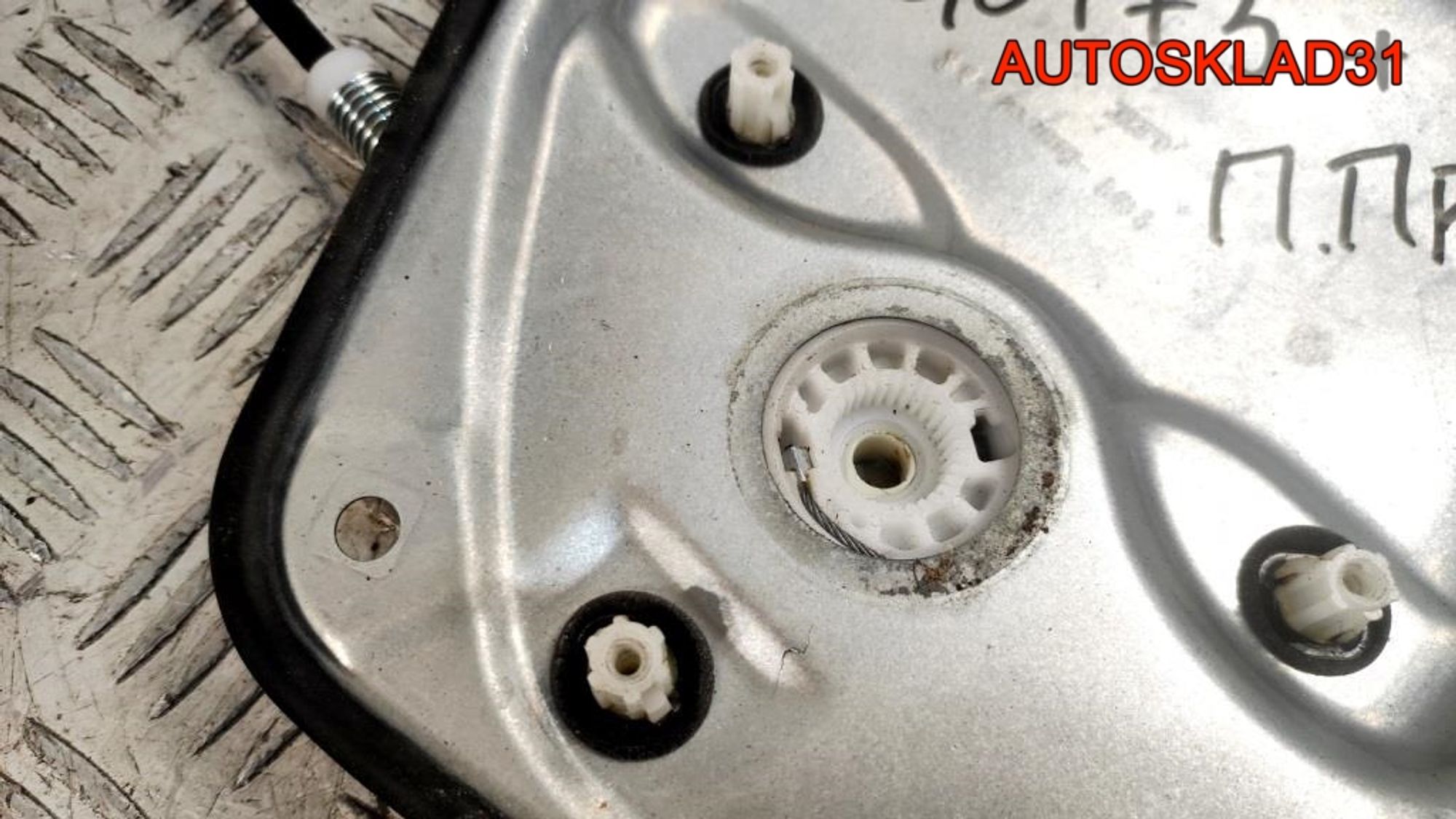 Стеклоподъемник передней правой двери VW Golf Plus 1K5837462B, 3000 рублей, Дубовое