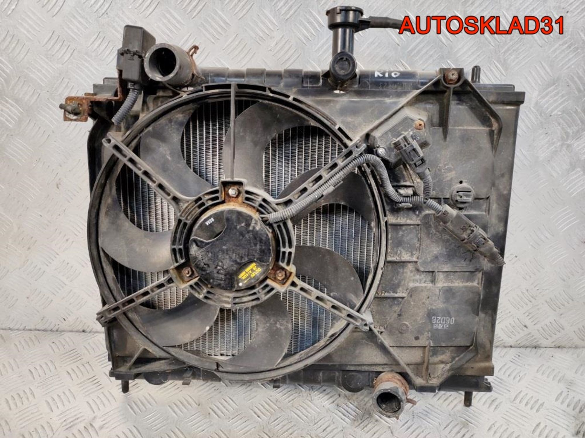 Радиатор основной Kia Rio 2 1,5 Дизель 253101G301, 8100 рублей, Дубовое