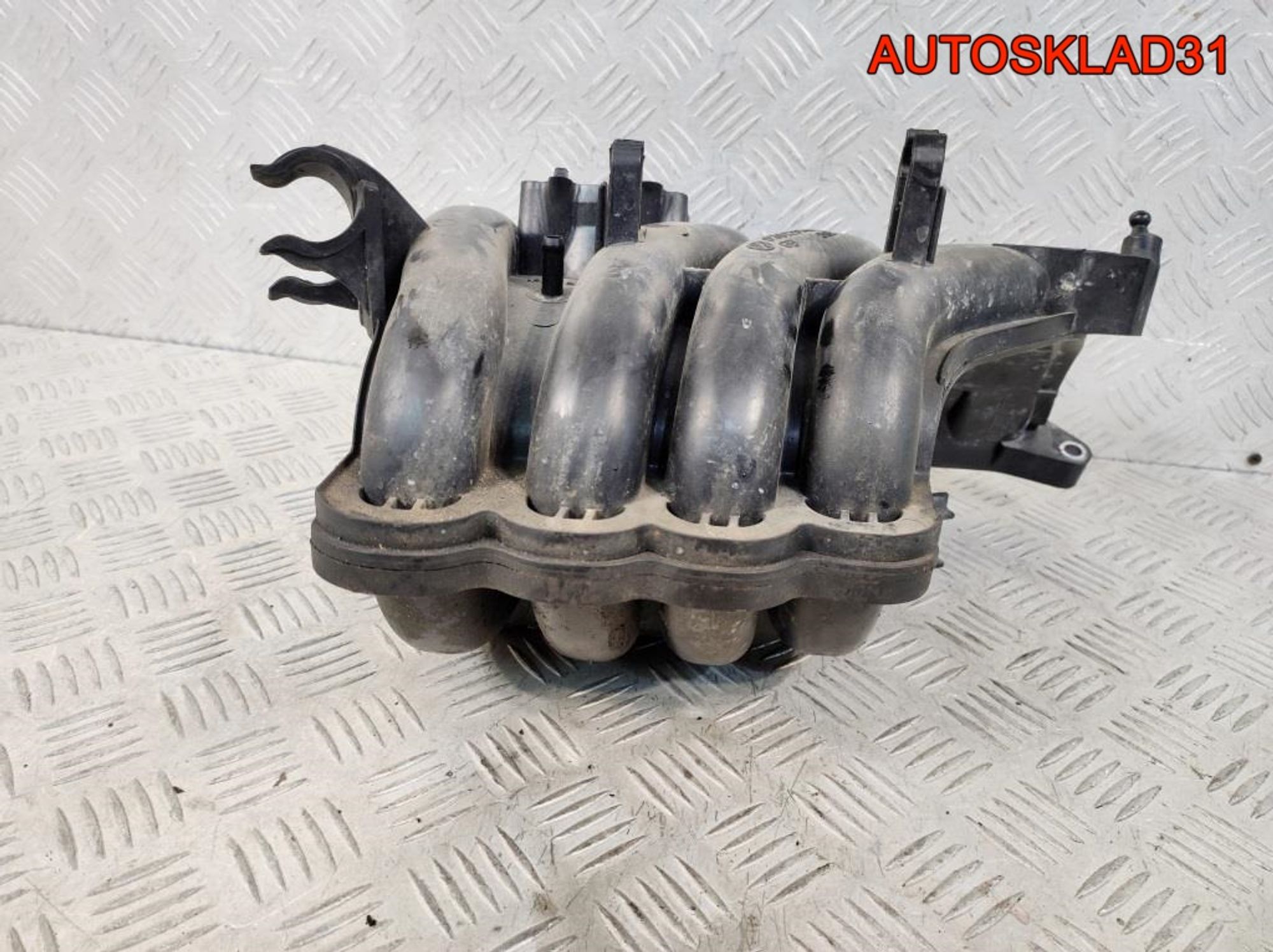 Коллектор впускной Volkswagen Golf 5 036129709GT, 5900 рублей, Дубовое