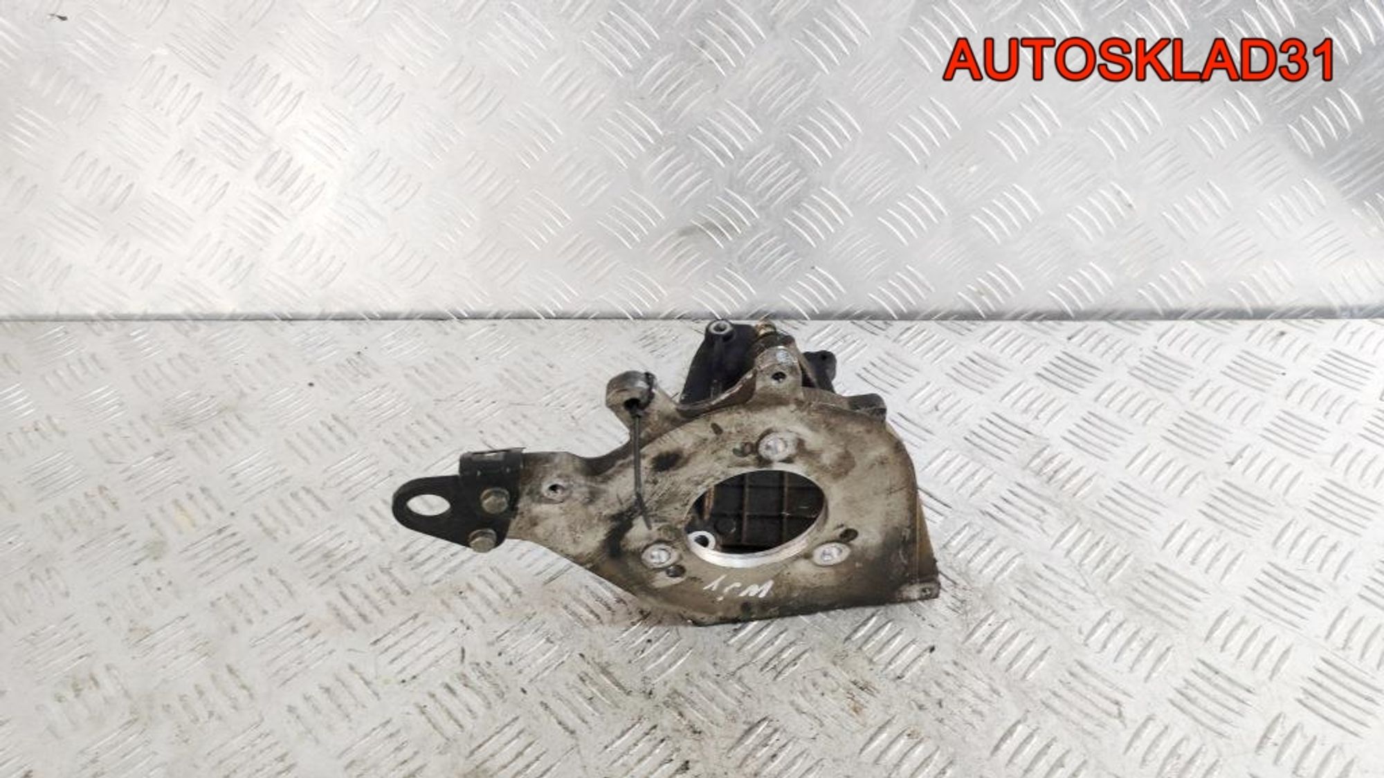 Кронштейн ТНВД Peugeot 206 1,9 PSA WJY 10DXFR 9625176310, 1000 рублей, Дубовое