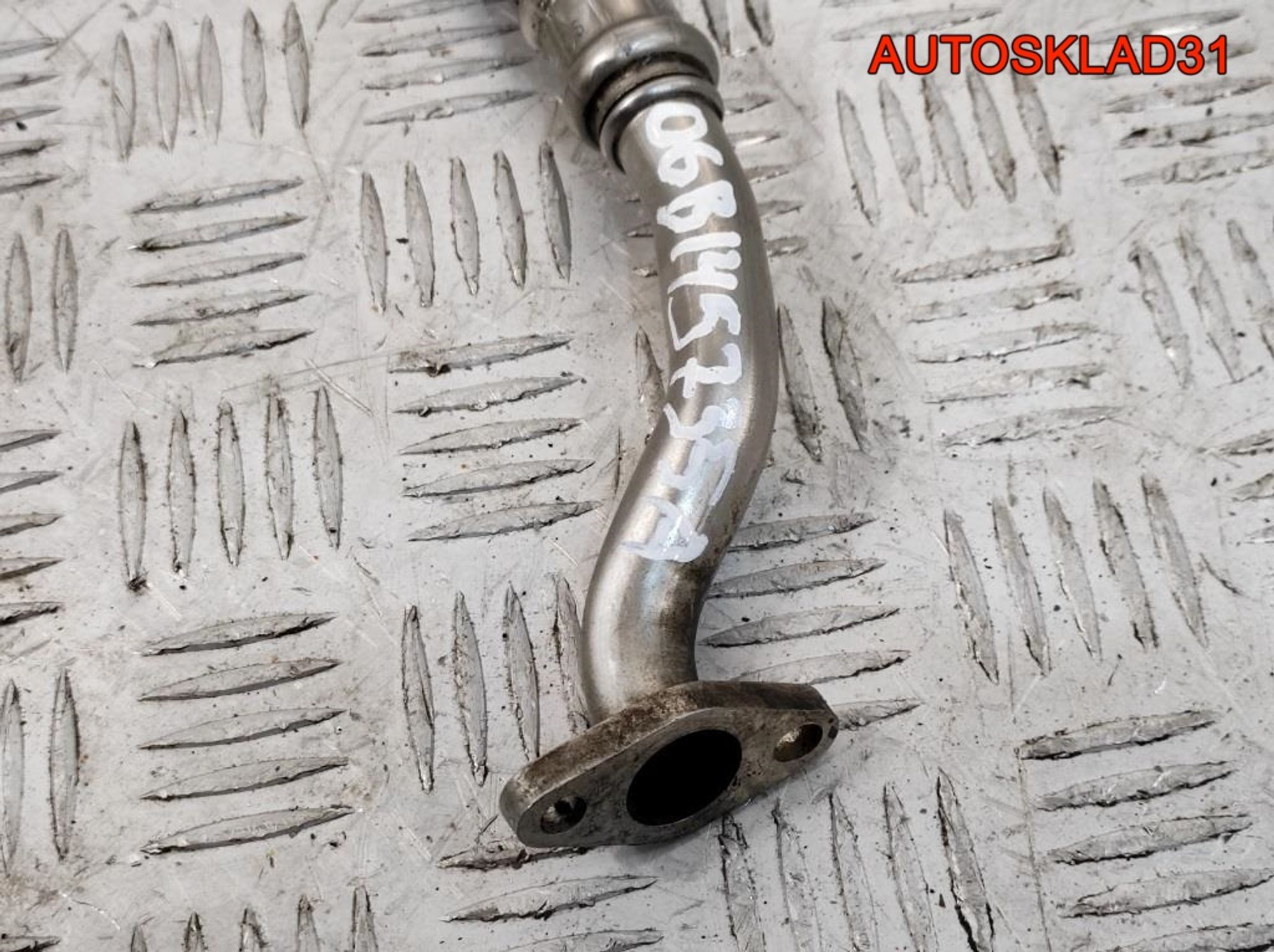 Трубка турбины Audi A4 B7 1,8 BFB Бензин 06B145735A, 1000 рублей, Дубовое