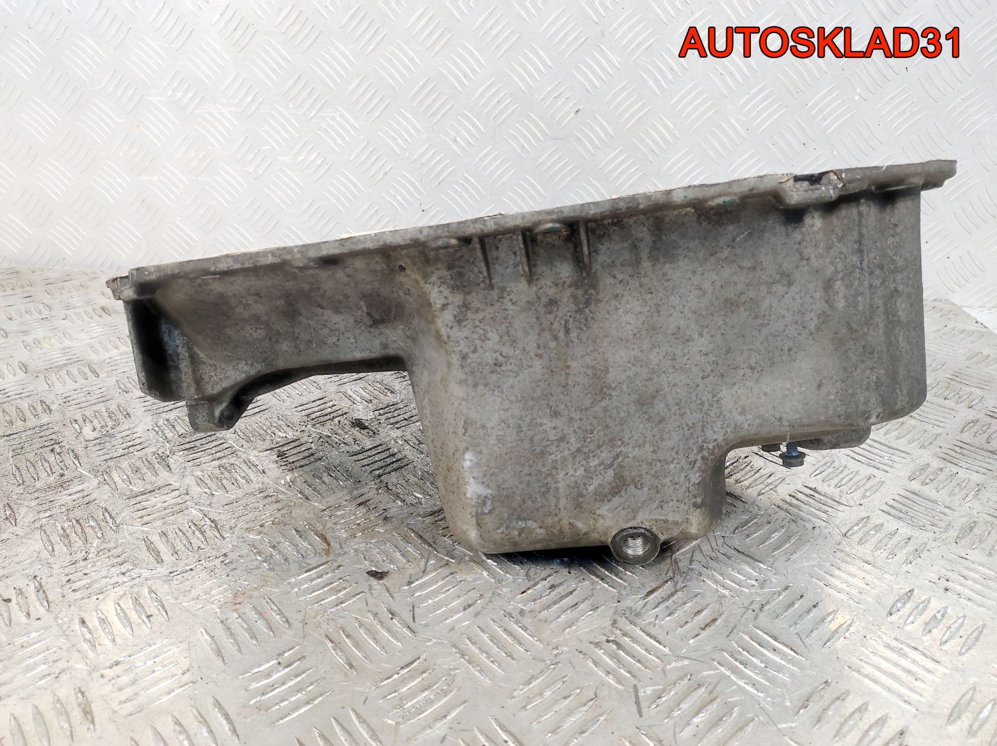 Поддон двигателя VW Polo 1,4 BKY 032103603N Бензин, 1700 рублей, Дубовое