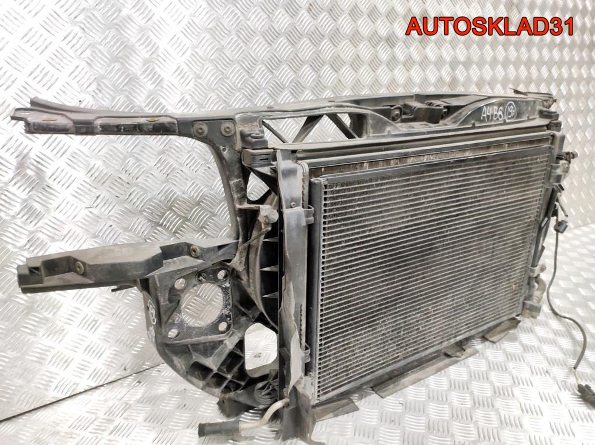 Панель передняя в сборе Audi A4 B6 2,0 Бензин 8E0805594B, 20000 рублей, Дубовое