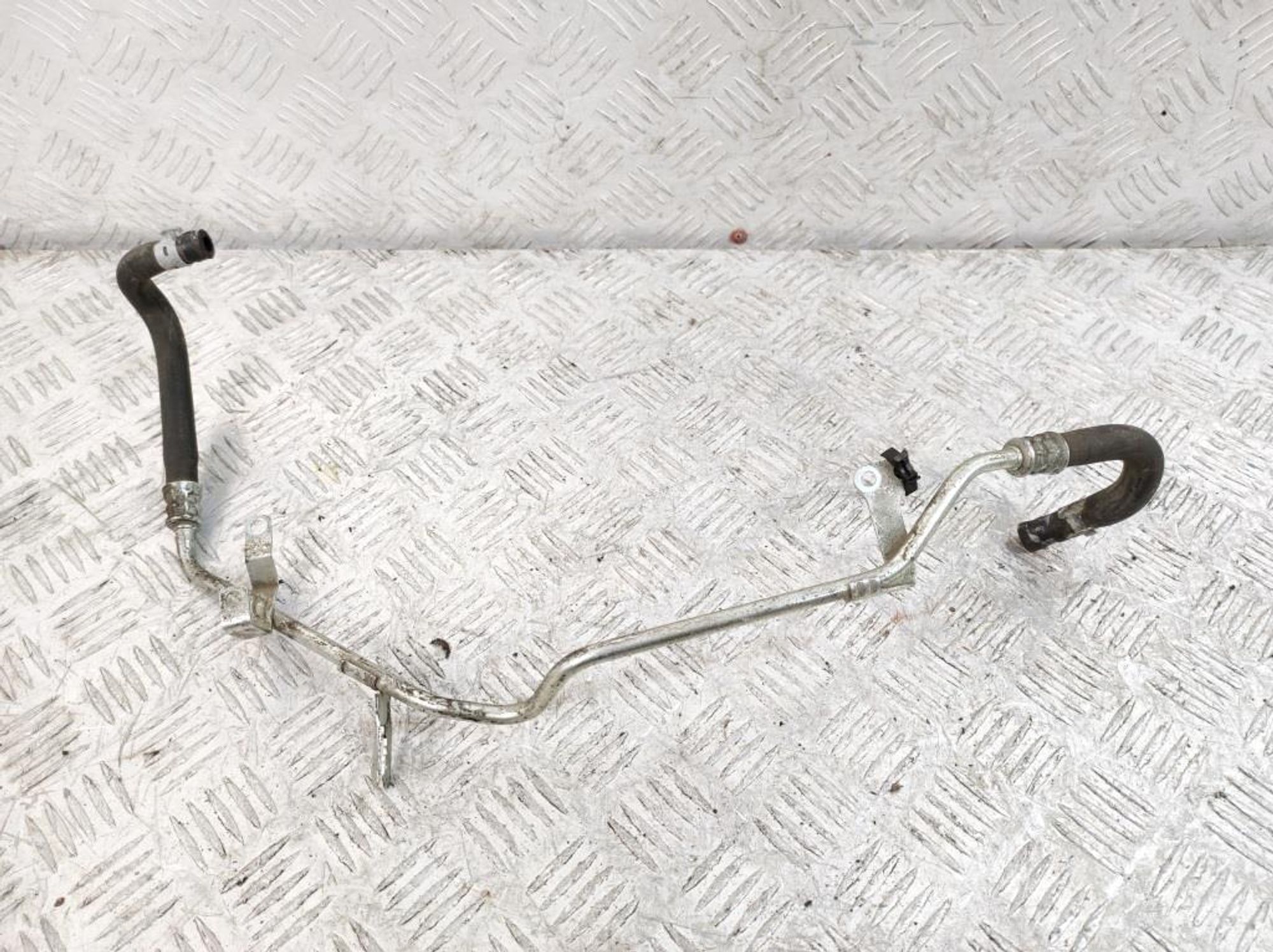 Трубка системы охлаждения Opel Vectra B 1,8 X18XE1 Бензин 5656076, 600 рублей, Дубовое