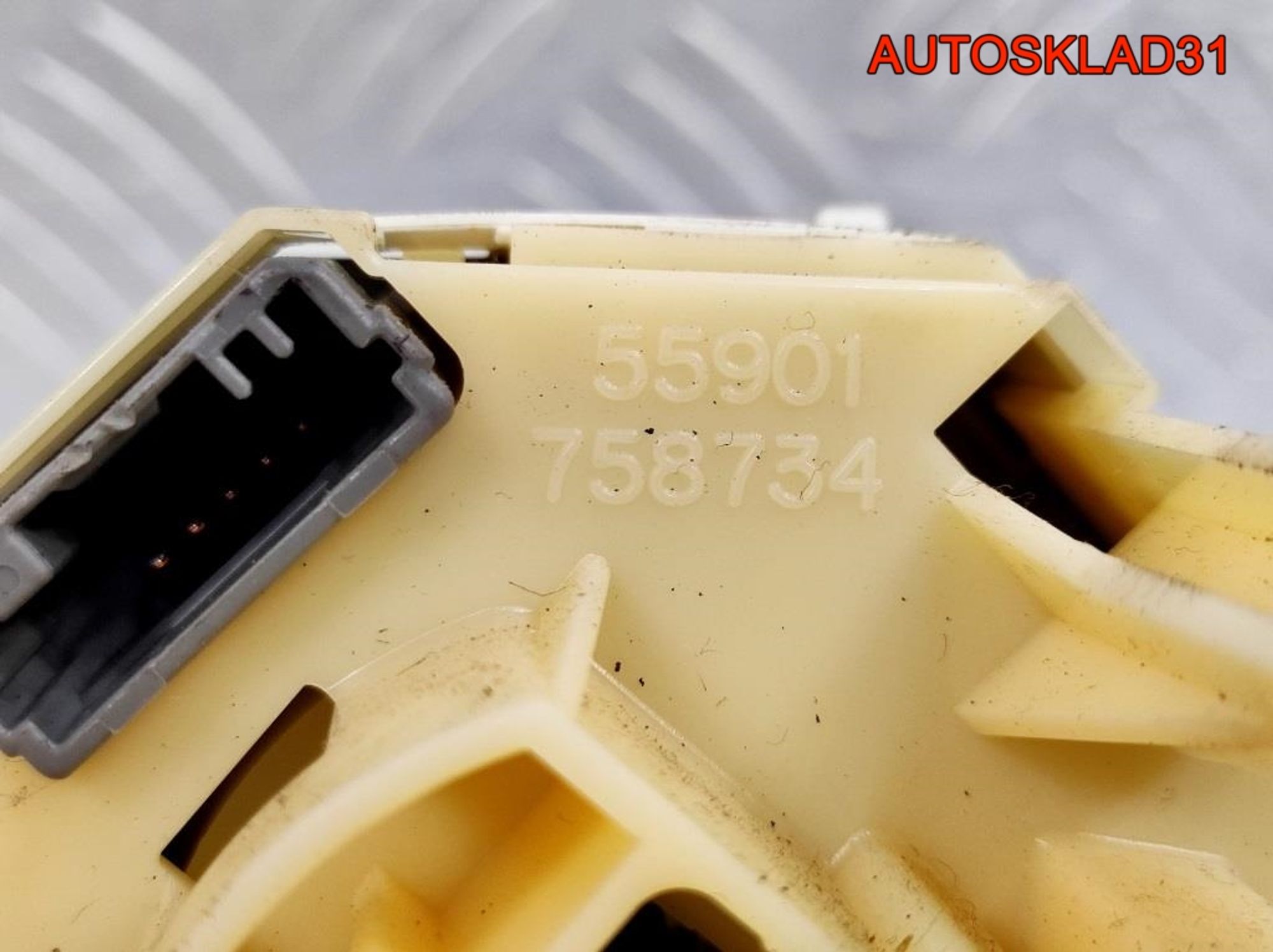Переключатель отопителя Toyota Yaris 2 559010D010, 500 рублей, Дубовое