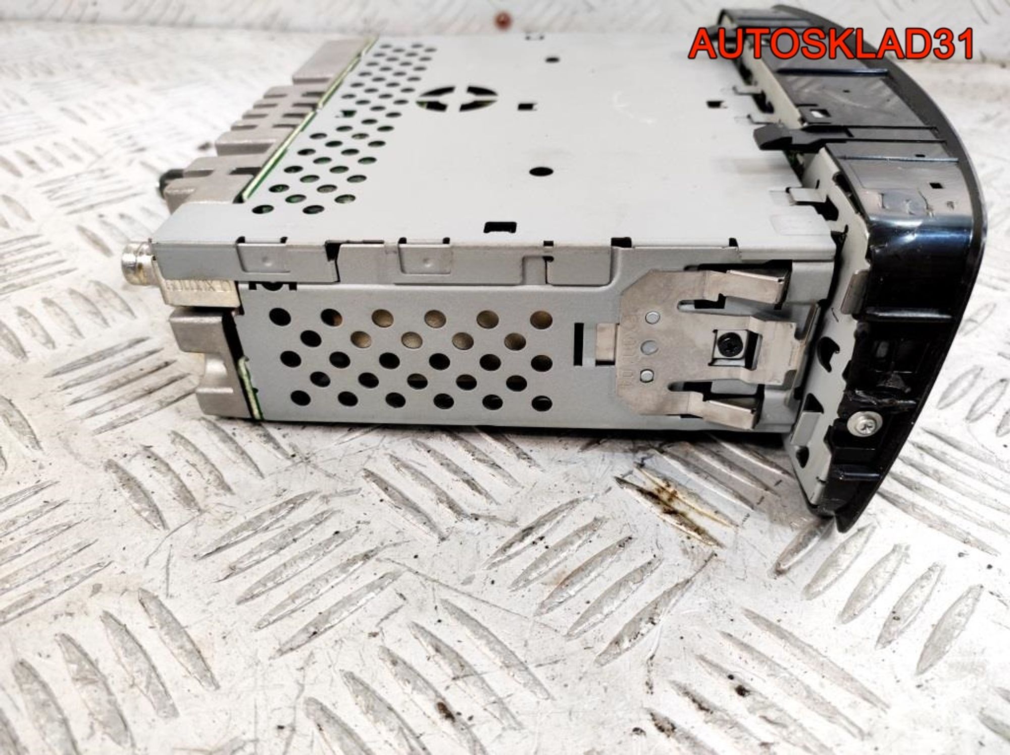 Магнитола Toyota Aygo 861200H010, 2000 рублей, Дубовое