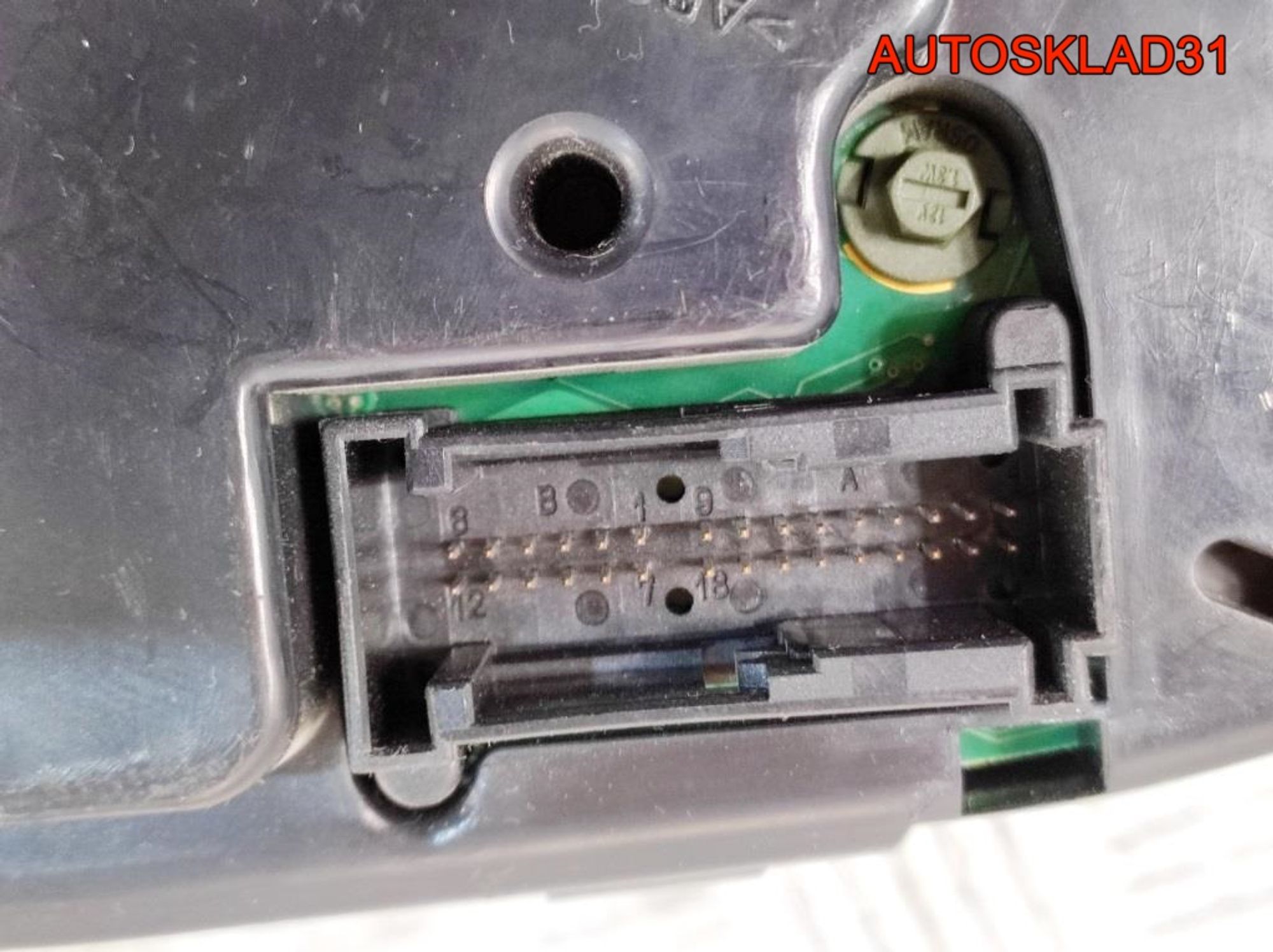 Панель приборов Mercedes W210 2,2 Дизель A2105402811, 7000 рублей, Дубовое