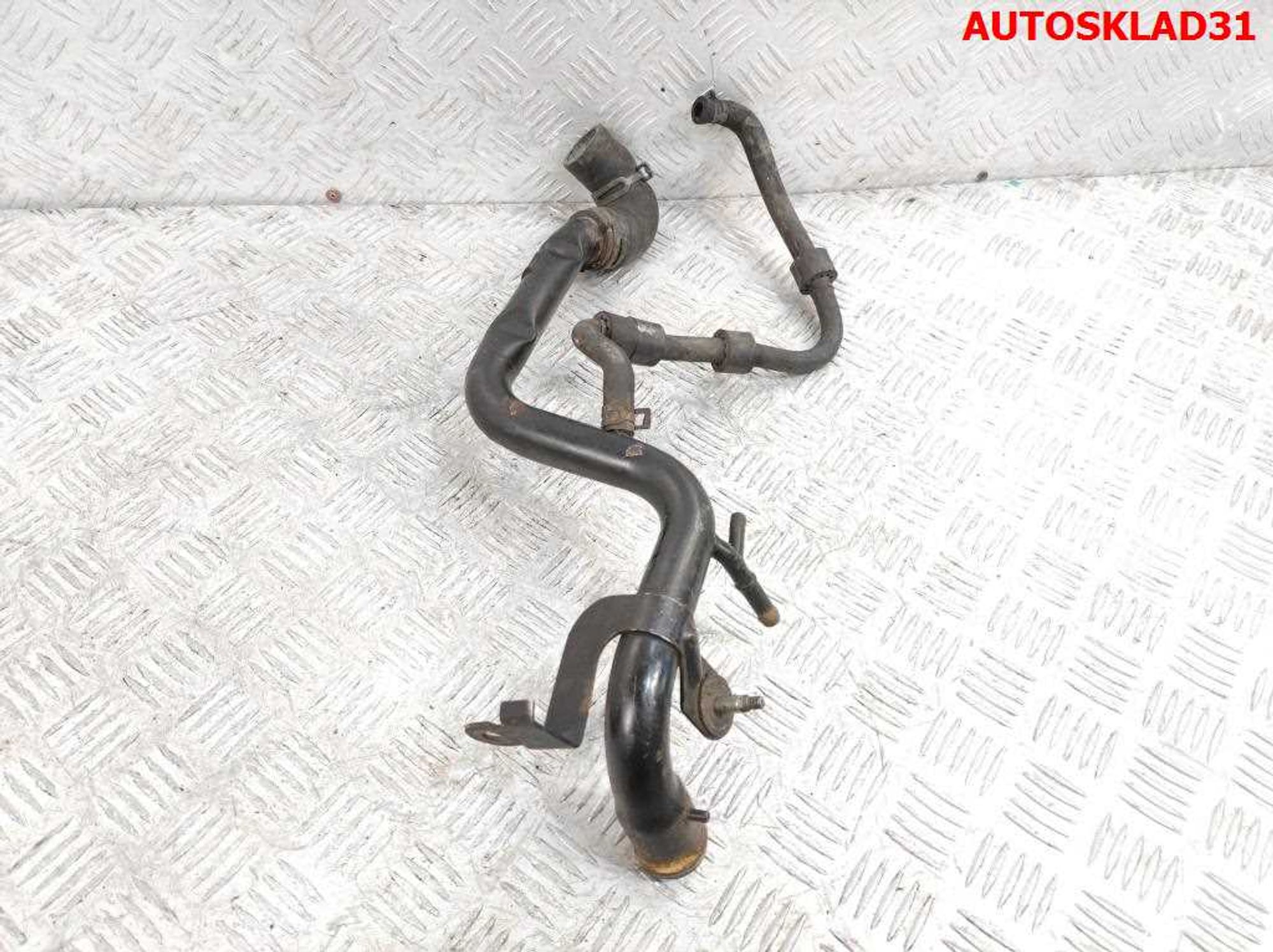 Трубка охлаждающей жидкости VW Passat B5 1,9 Дизель 038121071F, 800 рублей, Дубовое