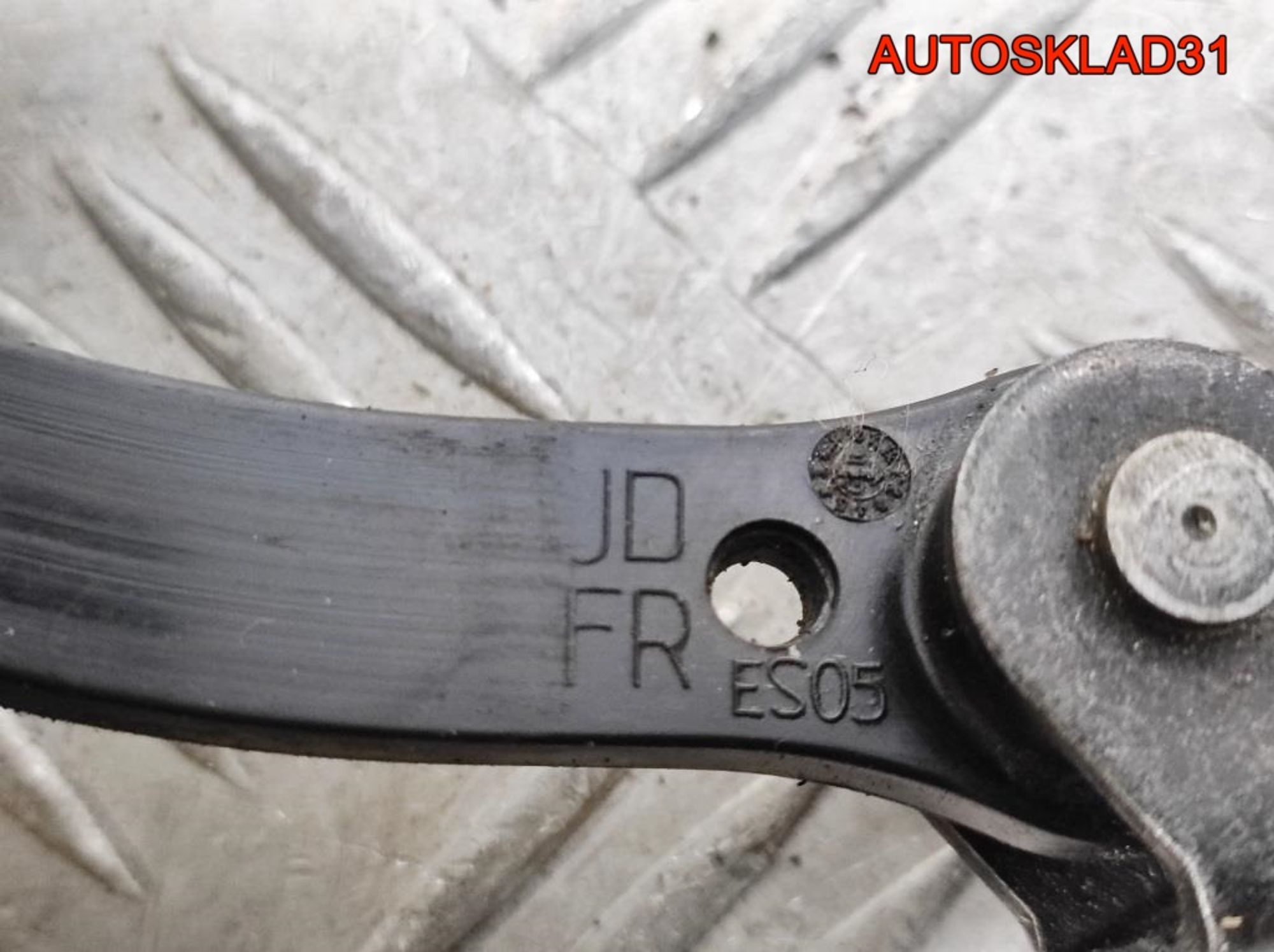 Ограничитель двери Nissan Qashqai 80430JD000, 700 рублей, Дубовое