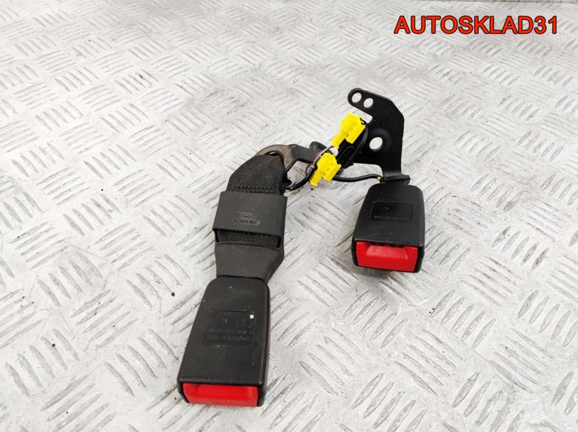 Ответная часть ремня Mercedes GLK A2048603269, 1400 рублей, Дубовое