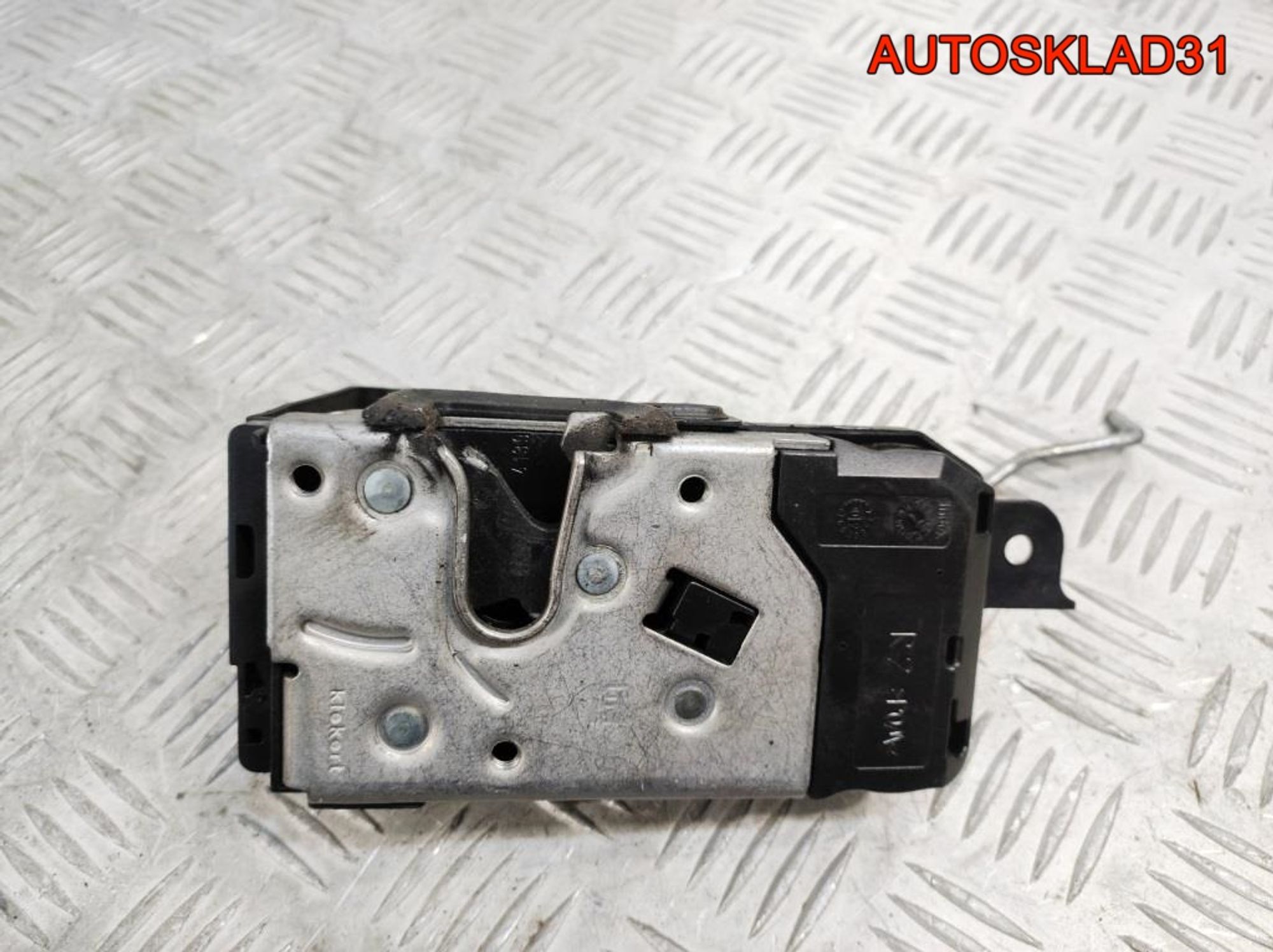 Замок двери передней правой Opel Astra H 13210749, 2300 рублей, Дубовое