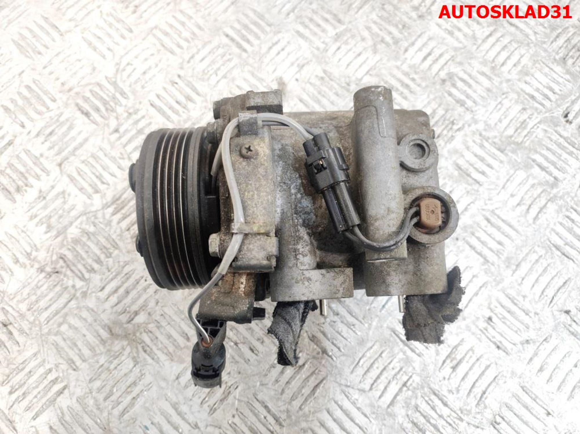 Компрессор кондиционера Mitsubishi Carisma DA 4G93 MR500007, 7200 рублей, Дубовое