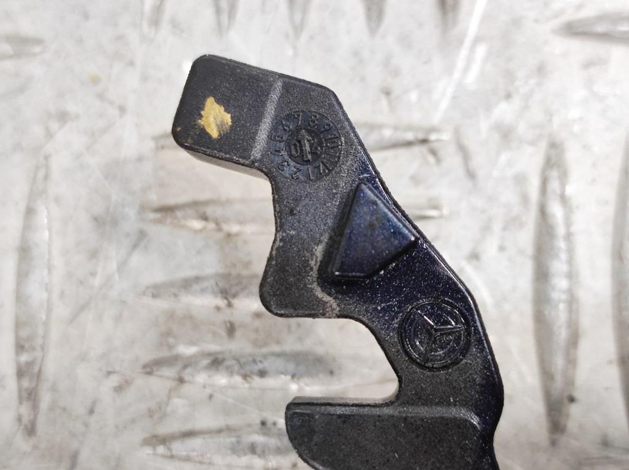 Ручка двери передняя правая Mercedes W211 A2117601670, 500 рублей, Дубовое