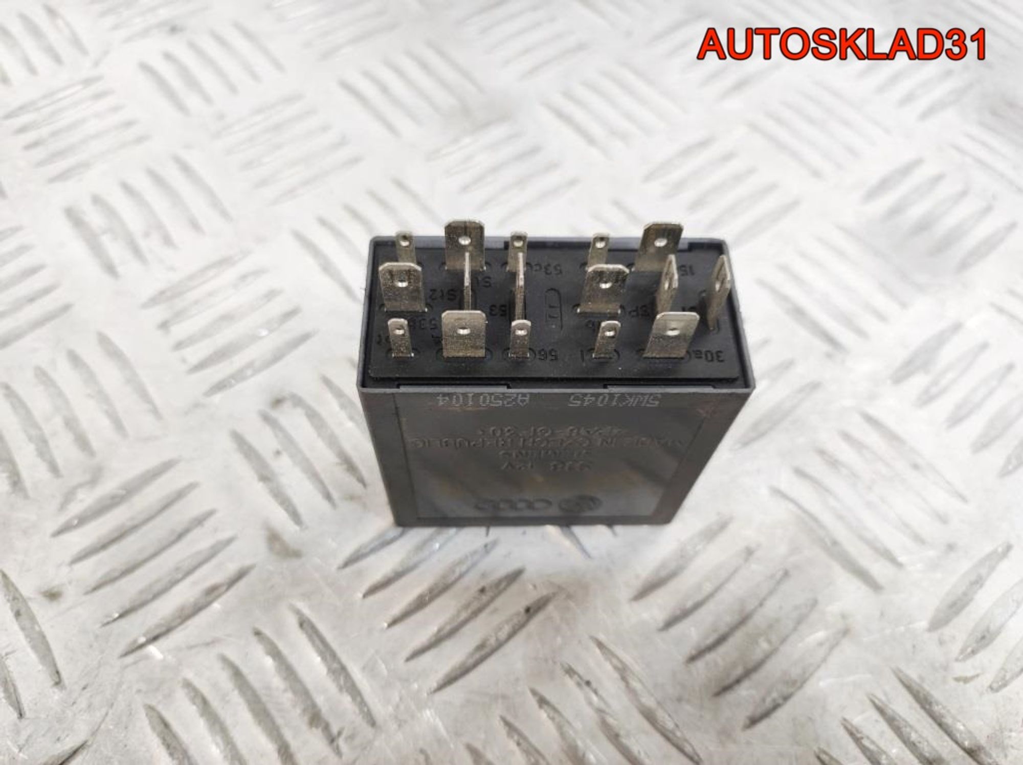 Реле стеклоочистителей VW Passat B5+ 1J0955531, 1400 рублей, Дубовое