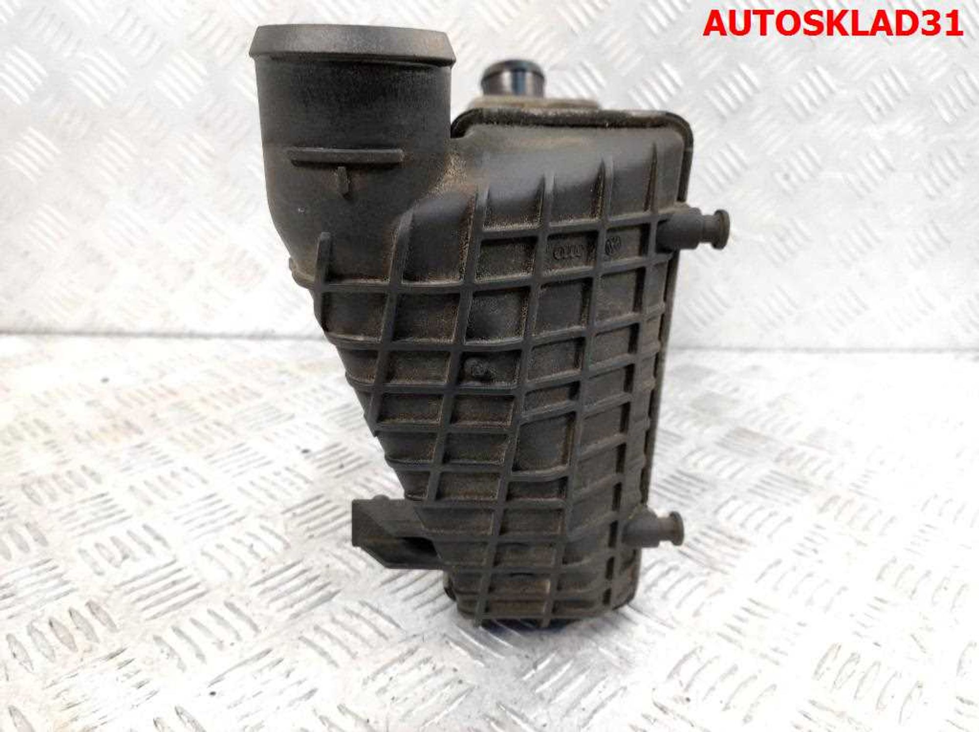 Интеркулер правый Audi A4 B6 2,5 Дизель 8E0145806C, 3500 рублей, Дубовое