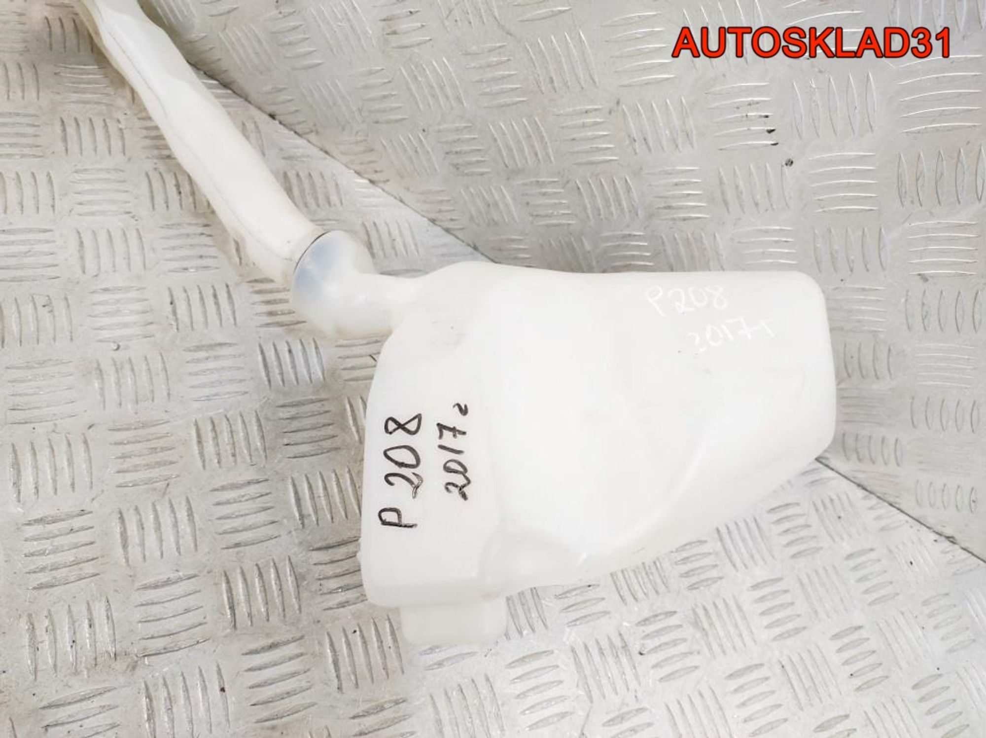 Бачок омывателя Peugeot 208 9683988680, 1400 рублей, Дубовое