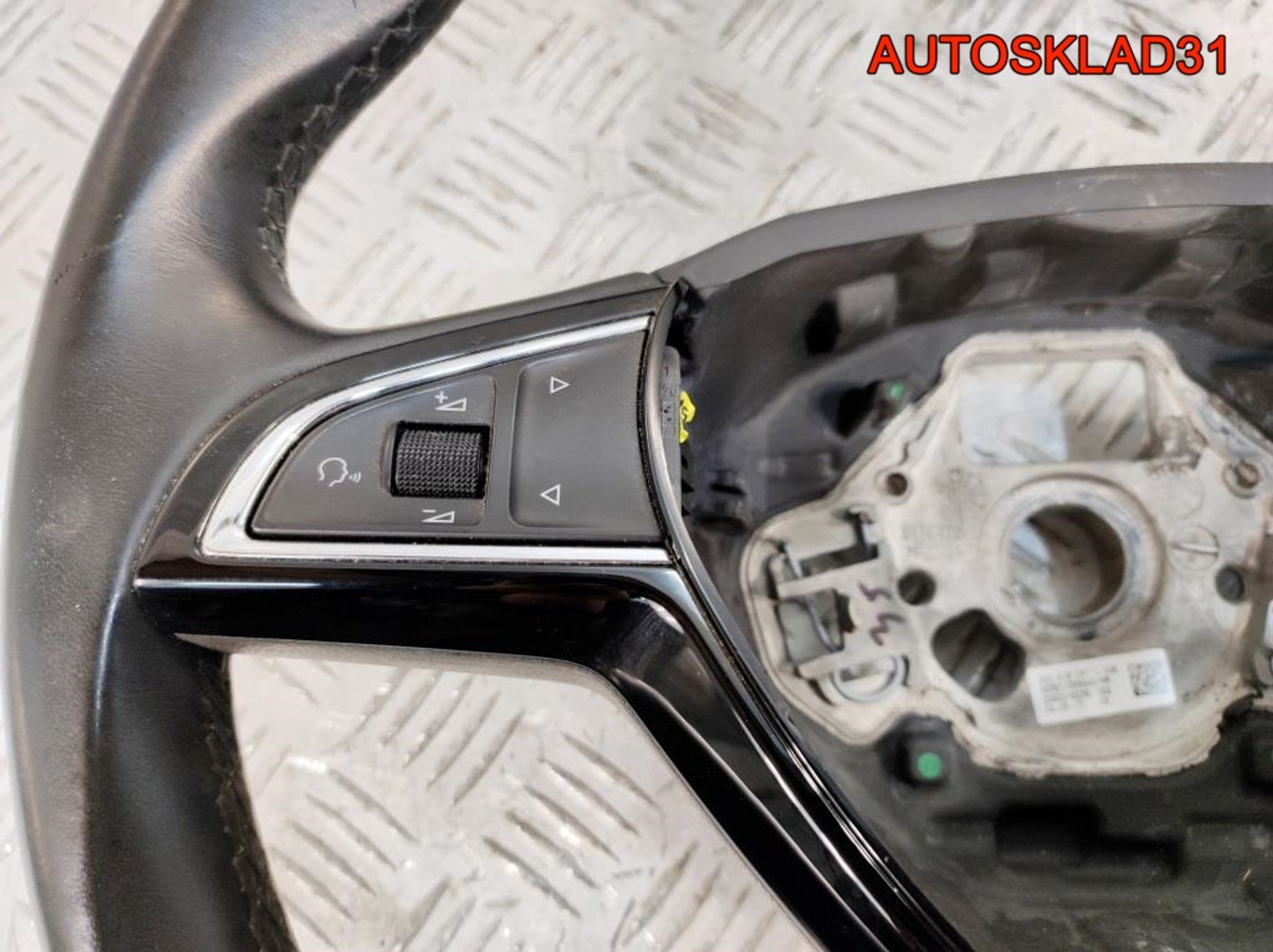 Рулевое колесо Кожа Skoda Rapid 3V0419091L, 15300 рублей, Дубовое