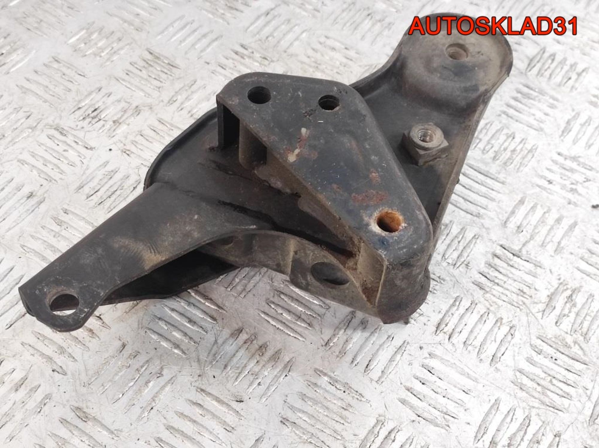 Кронштейн двигателя задний Nissan Primera P11 2,0 SR20DE Бензин, 600 рублей, Дубовое