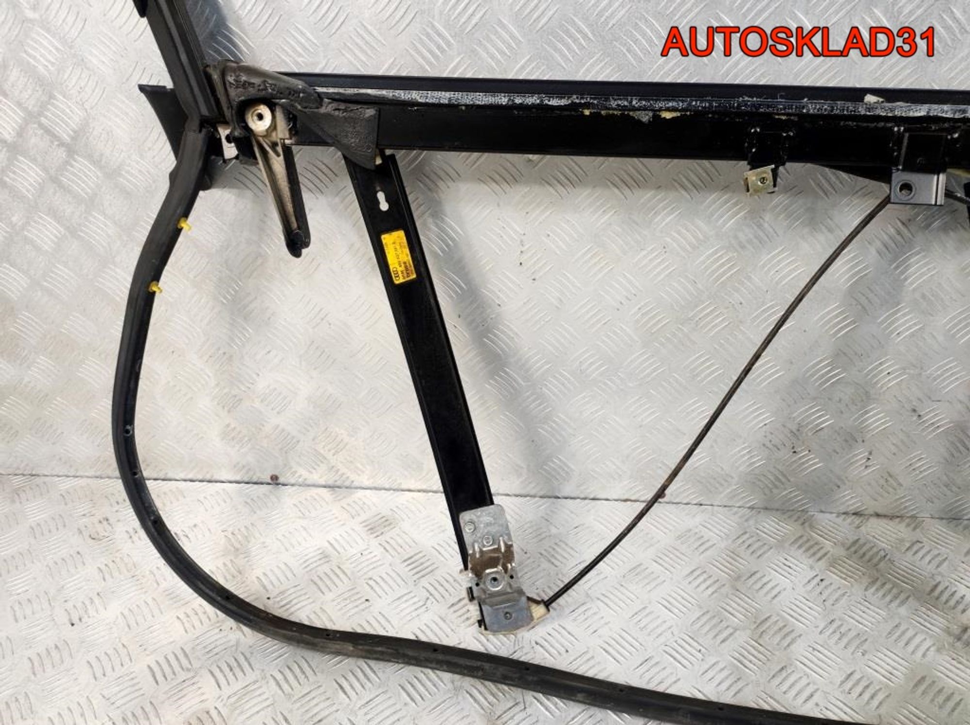 Рамка двери передней левой Audi A4 B 8E0837461A, 3700 рублей, Дубовое