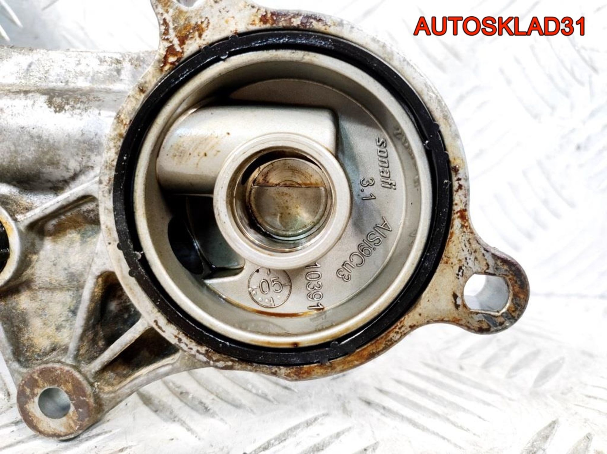 Корпус масляного фильтра Peugeot 307 9646000480, 1400 рублей, Дубовое